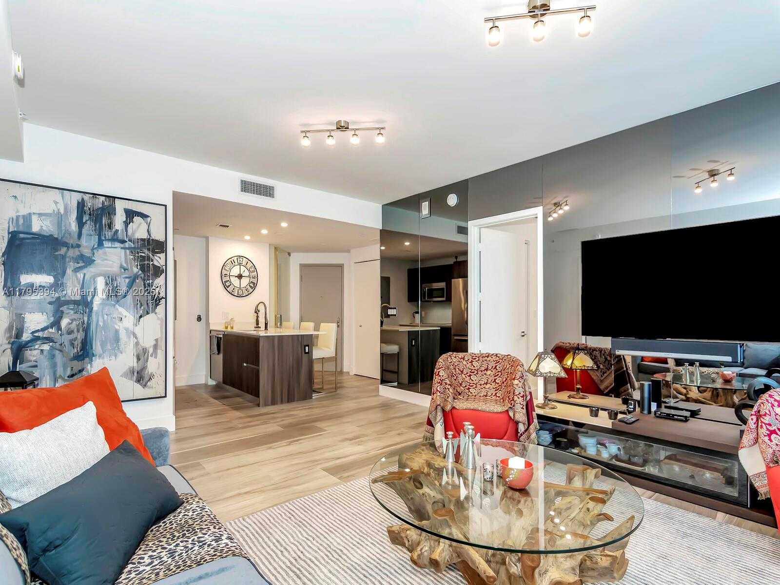 Small Image of 488 NORTH EAST 18TH ST #2111, Miami Number 8