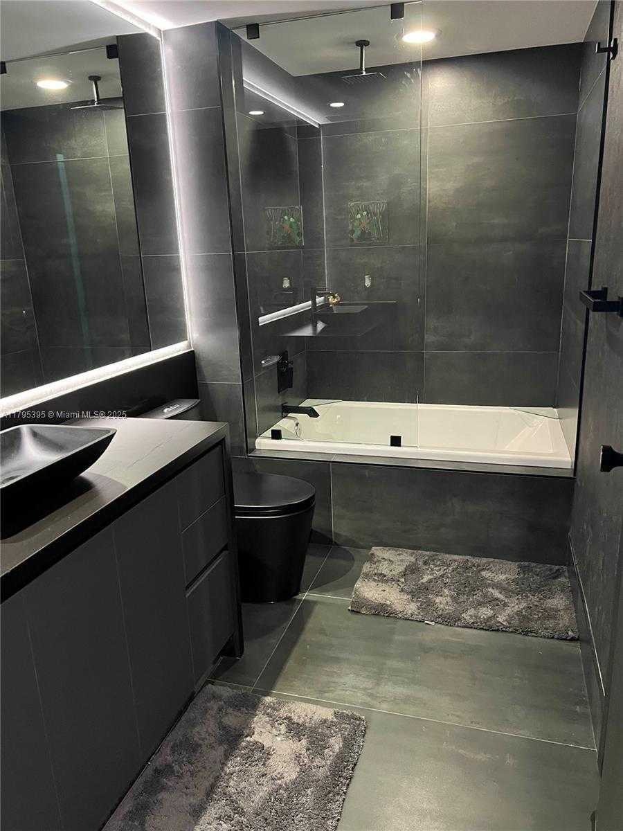 Small Image of 1100 SOUTH MIAMI AVE #2107, Miami Number 18