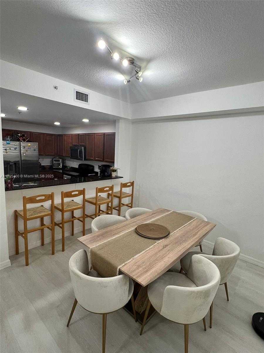 Small Image of 8899 NORTH WEST 107TH CT #109, Doral Number 3
