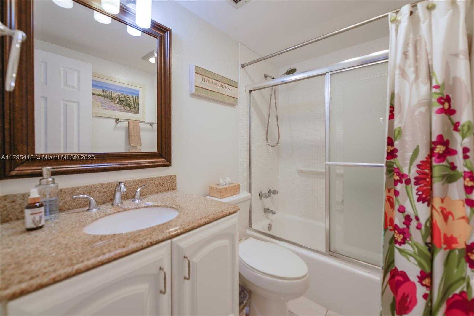 Small Image of 1985 SOUTH OCEAN DR #11M, Hallandale Beach Number 18