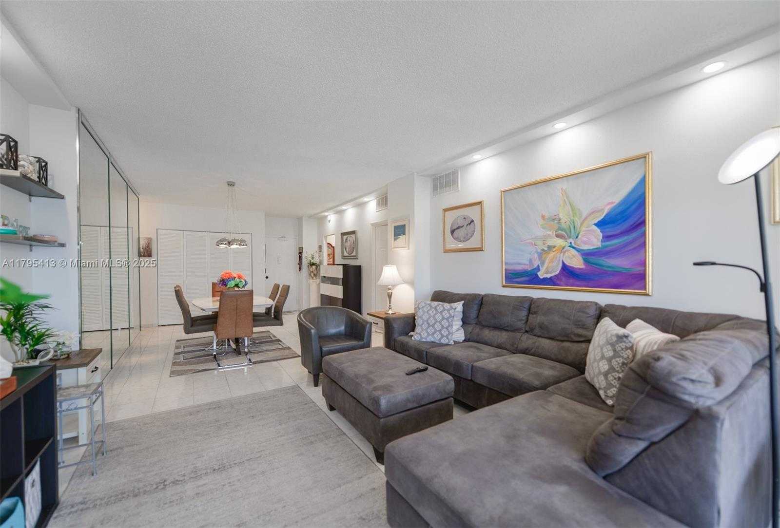 Small Image of 1985 SOUTH OCEAN DR #11M, Hallandale Beach Number 7
