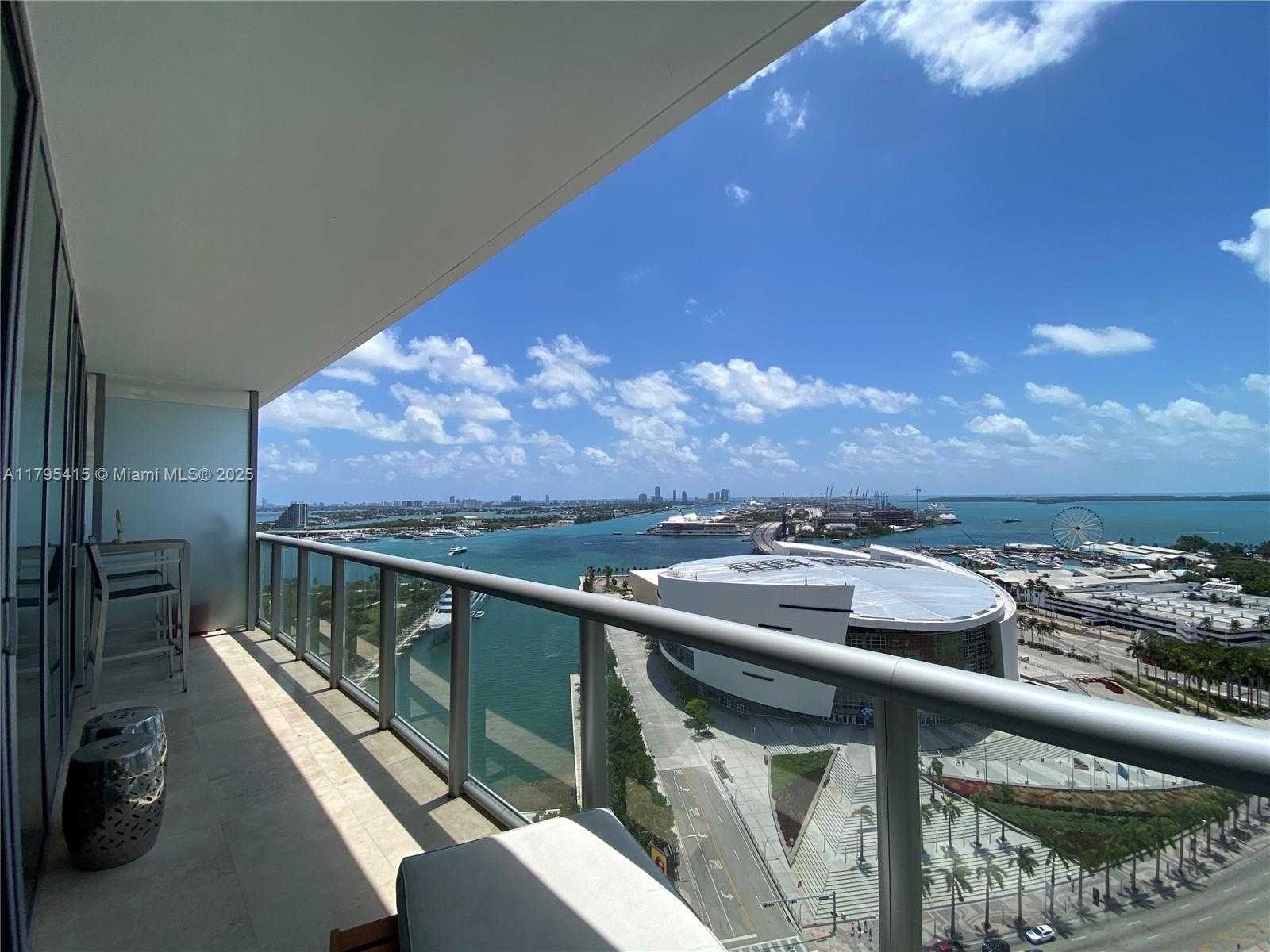 Small Image of 888 BISCAYNE BLVD #2405, Miami Number 31