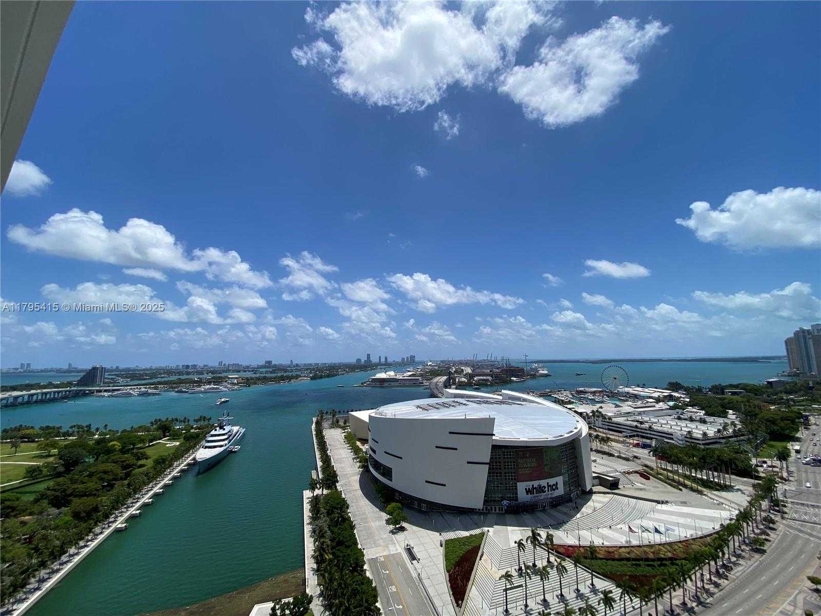 Small Image of 888 BISCAYNE BLVD #2405, Miami Number 32