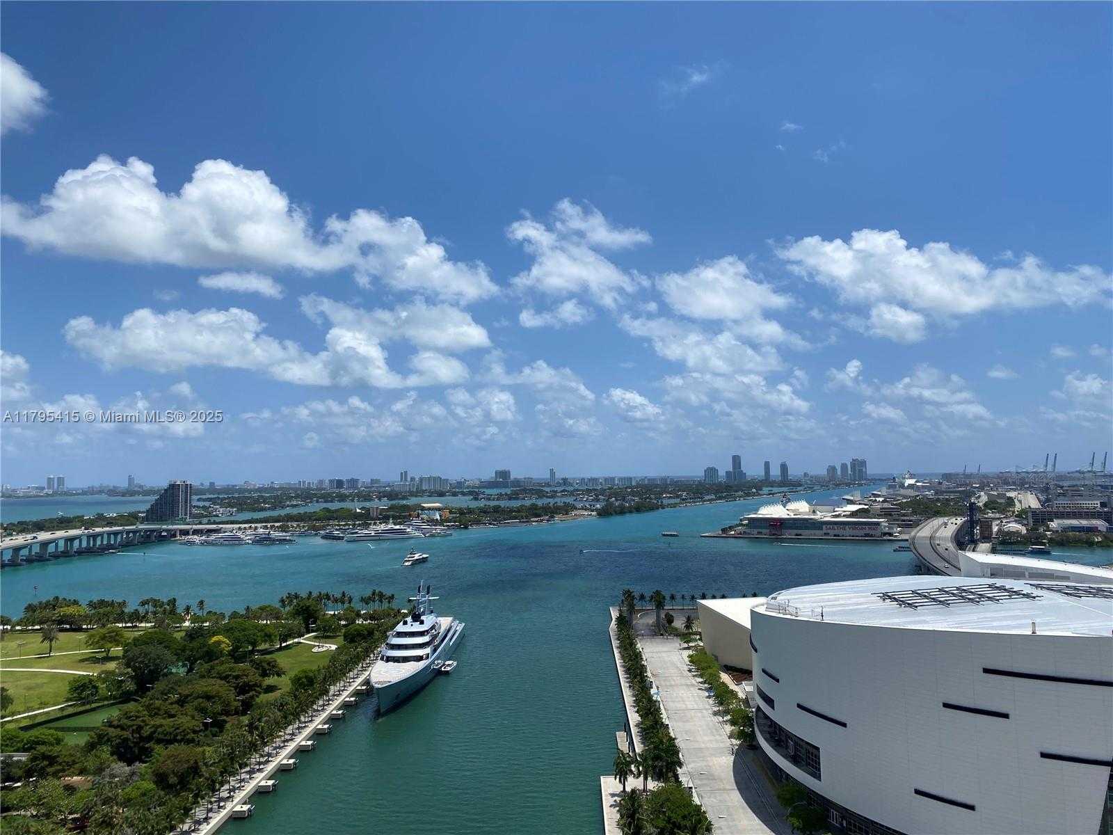 Small Image of 888 BISCAYNE BLVD #2405, Miami Number 33