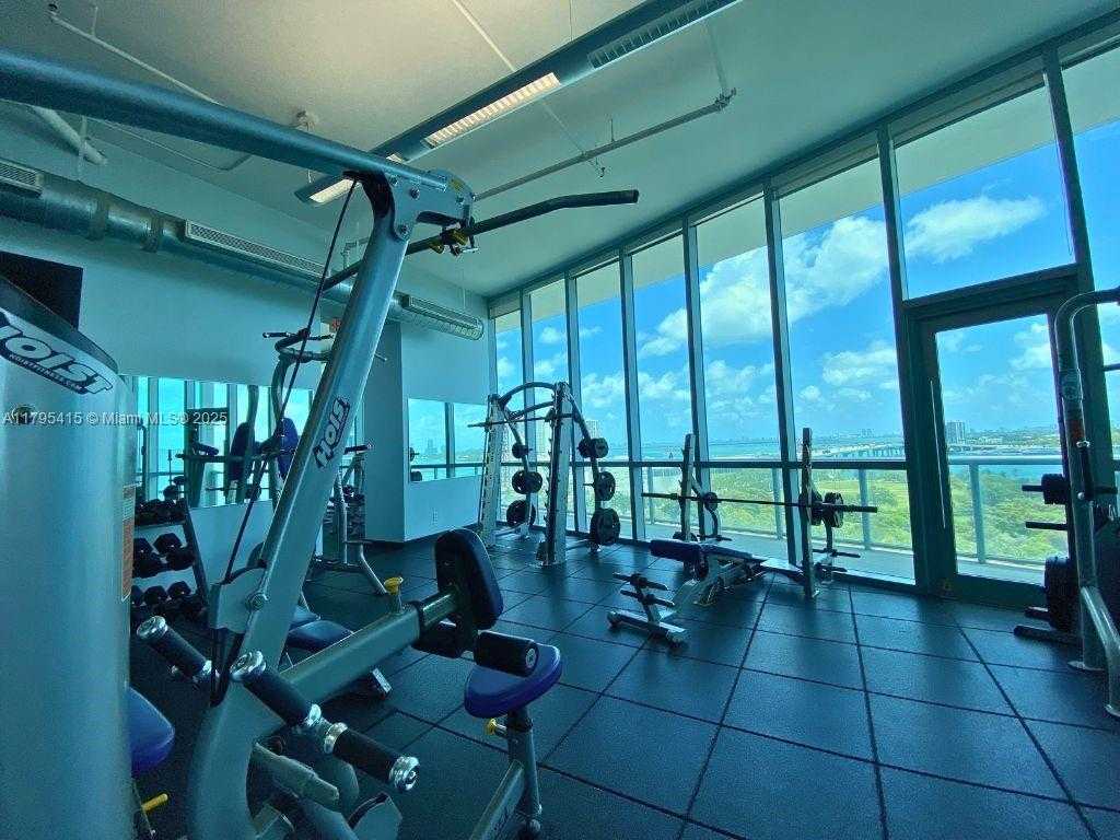Small Image of 888 BISCAYNE BLVD #2405, Miami Number 35