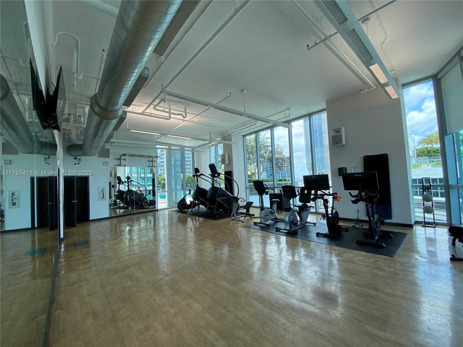 Small Image of 888 BISCAYNE BLVD #2405, Miami Number 37