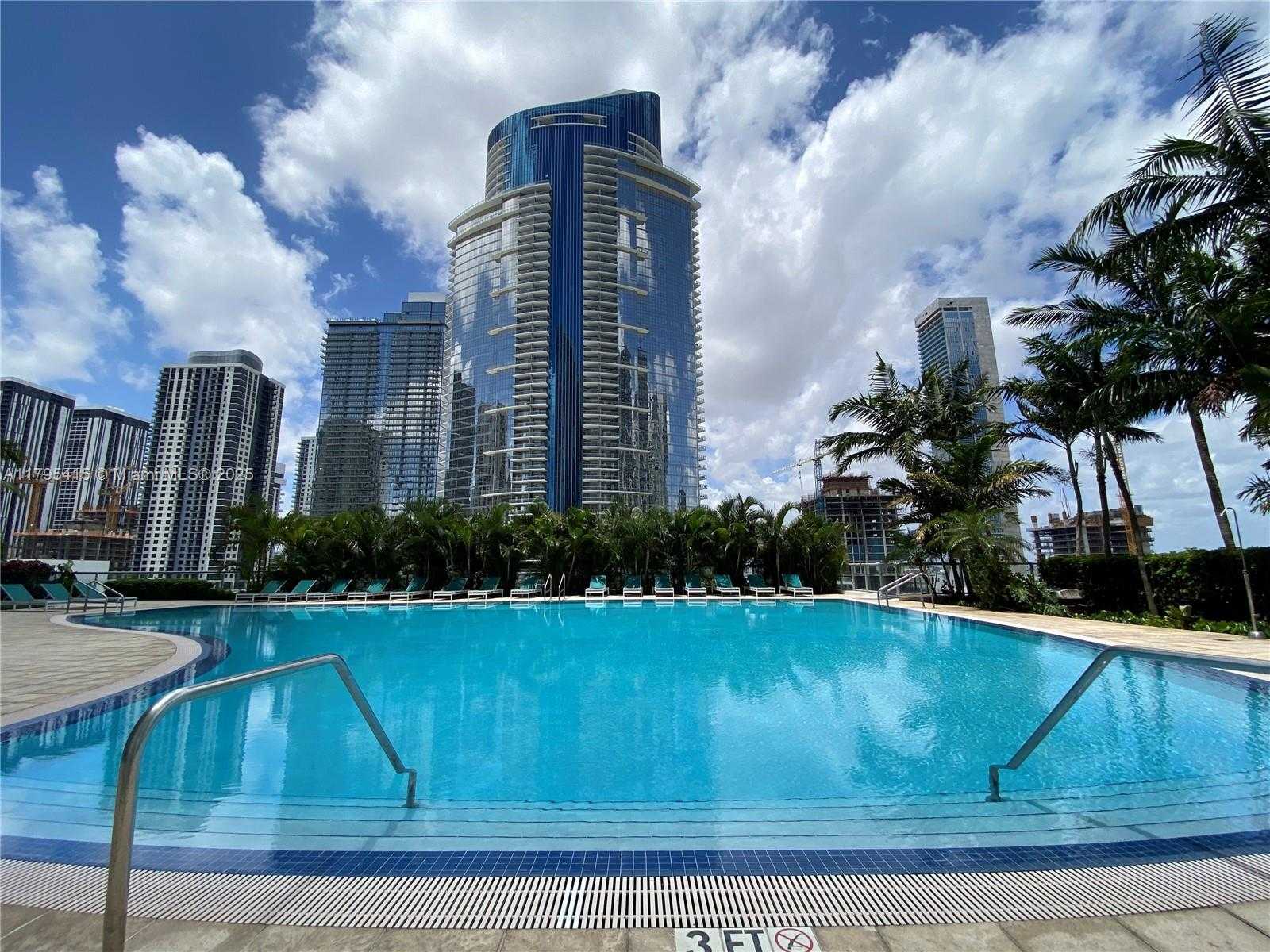 Small Image of 888 BISCAYNE BLVD #2405, Miami Number 40