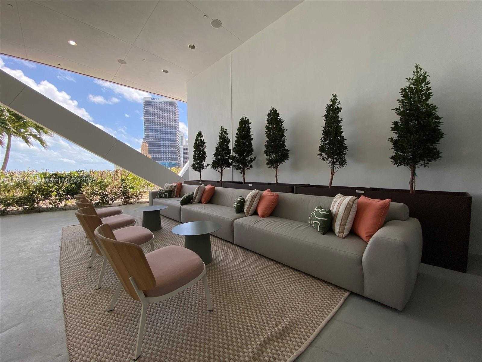 Small Image of 888 BISCAYNE BLVD #2405, Miami Number 43