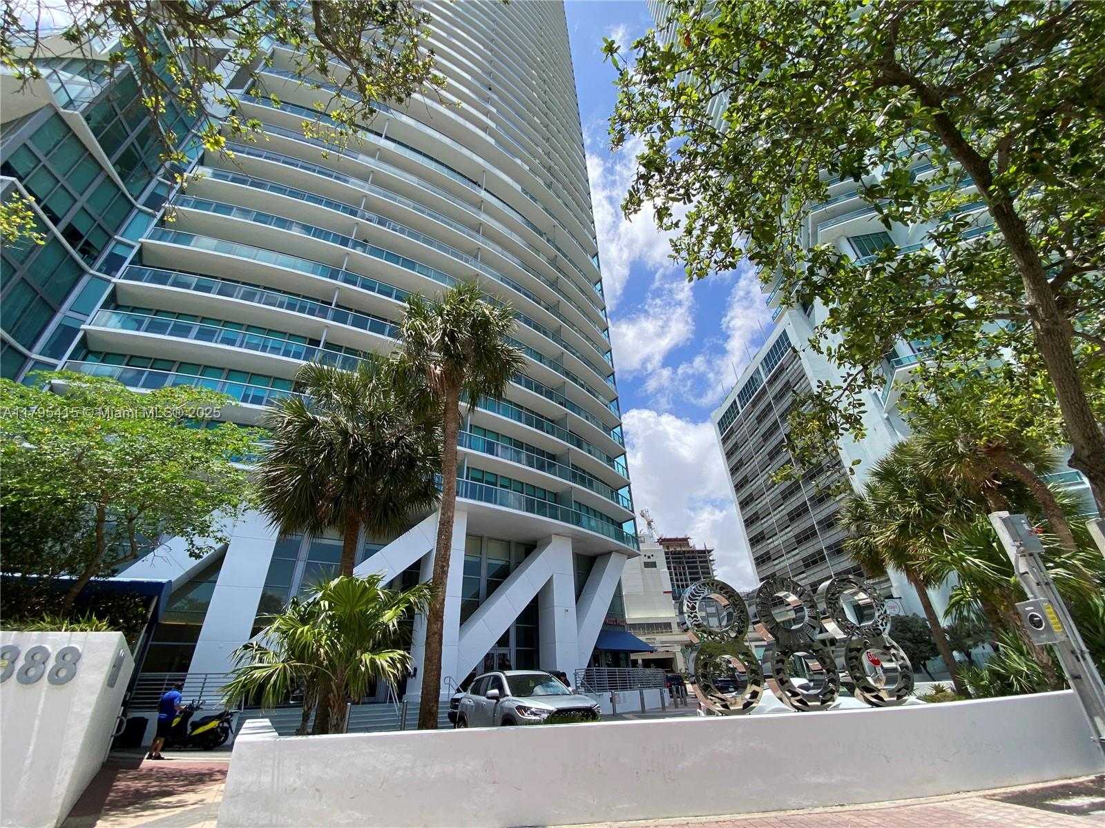 Small Image of 888 BISCAYNE BLVD #2405, Miami Number 47