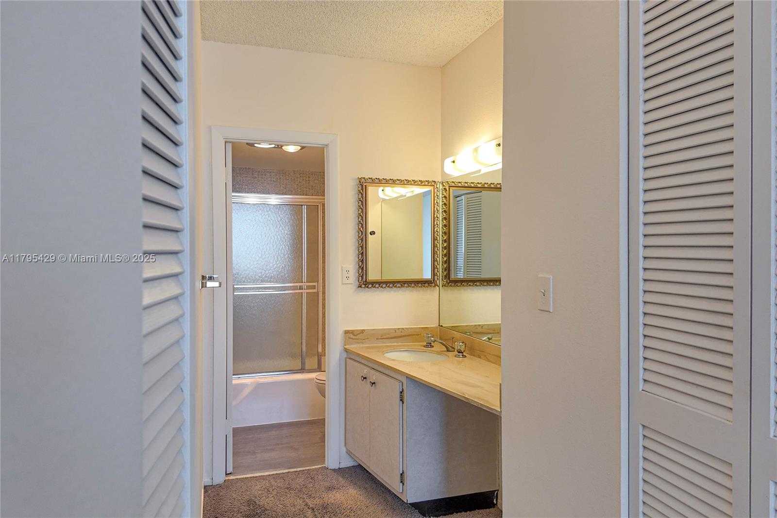 Small Image of 1950 SOUTH OCEAN DR #20F, Hallandale Beach Number 20