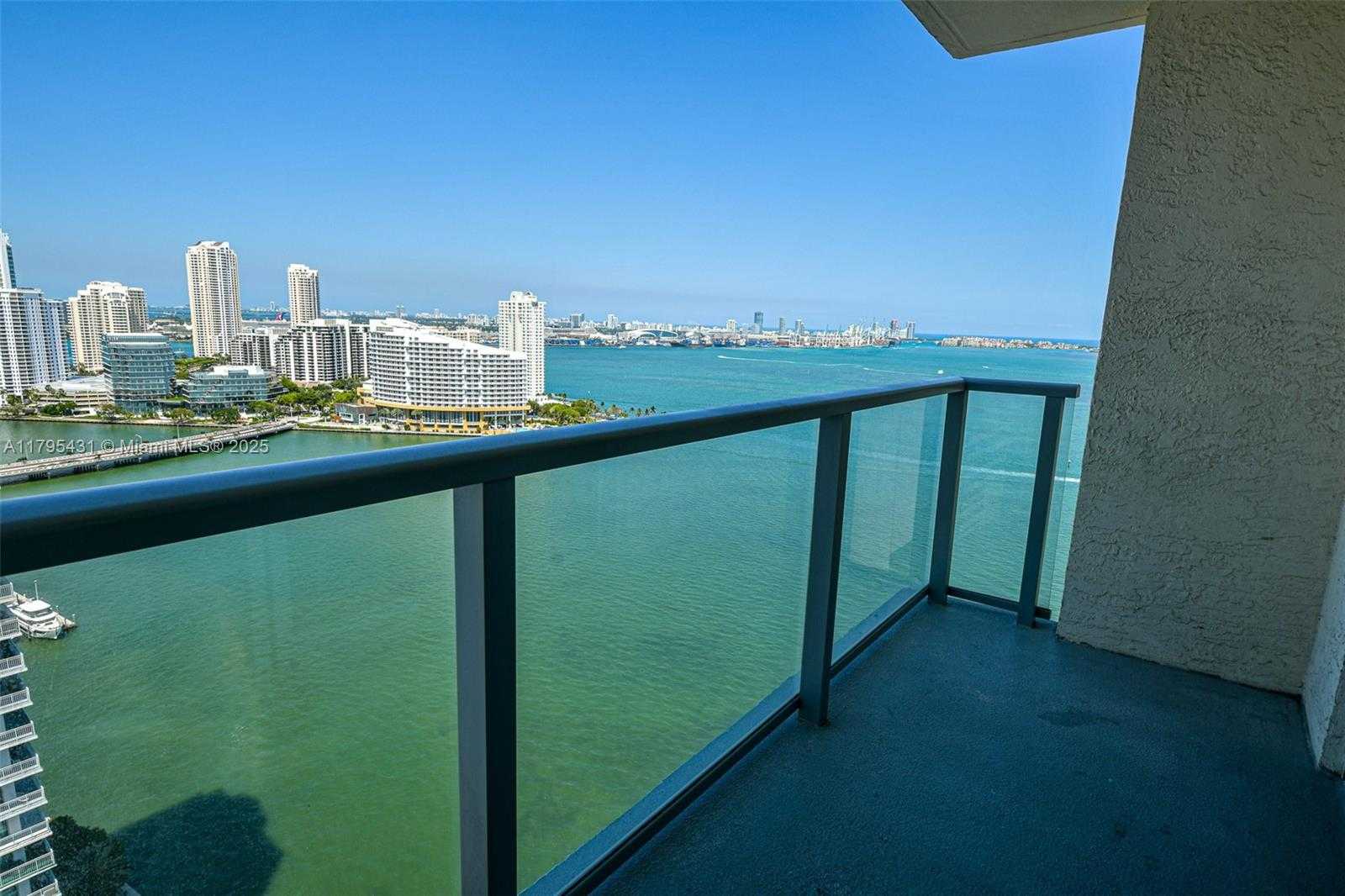 Small Image of 1155 BRICKELL BAY DR #2808, Miami Number 2