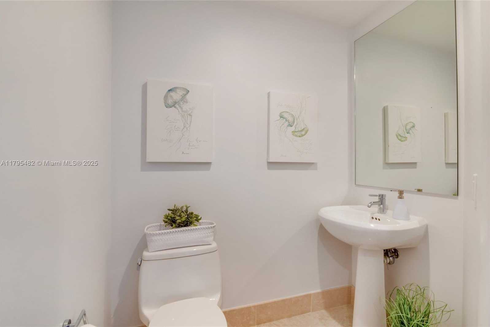 Small Image of 17001 COLLINS AVE #1903, Sunny Isles Beach Number 10