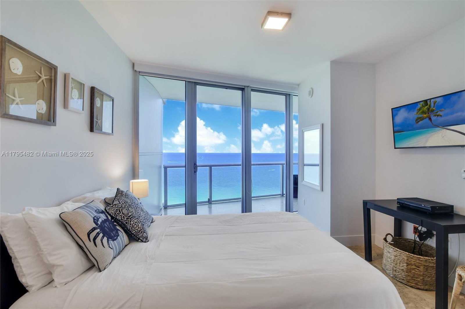 Small Image of 17001 COLLINS AVE #1903, Sunny Isles Beach Number 6