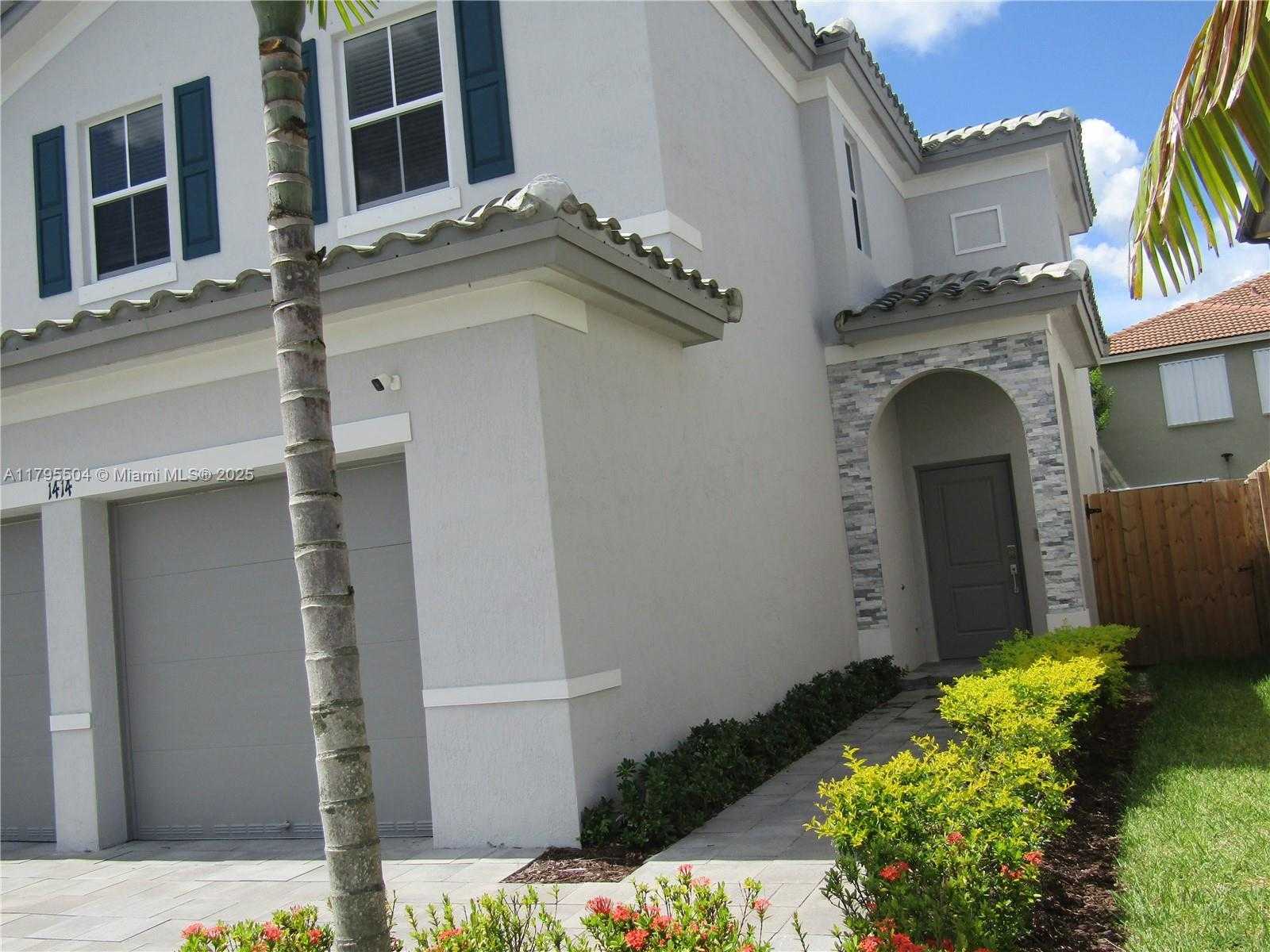 Small Image of 1414 SOUTH EAST 26TH TER, Homestead Number 12