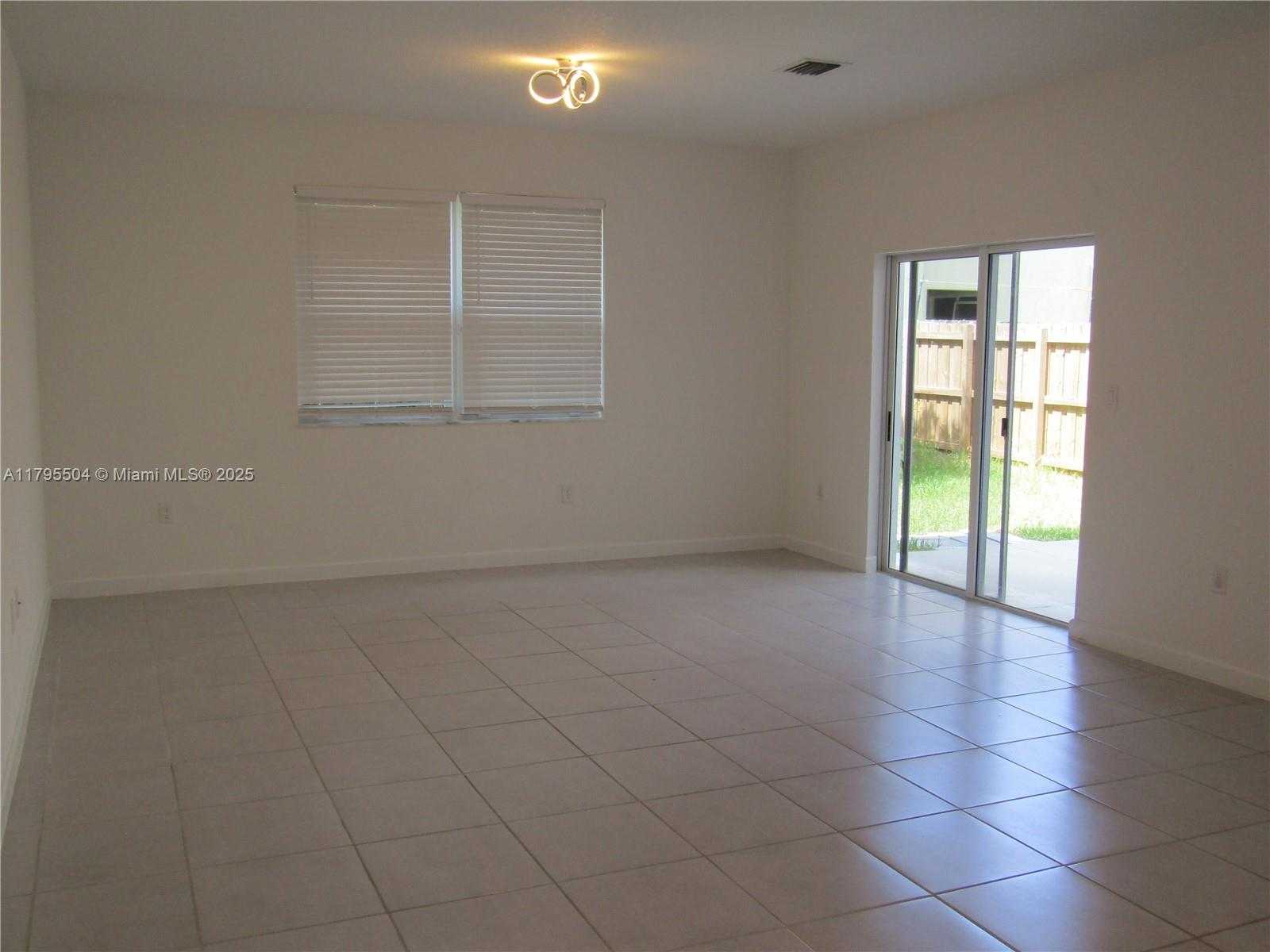Small Image of 1414 SOUTH EAST 26TH TER, Homestead Number 16