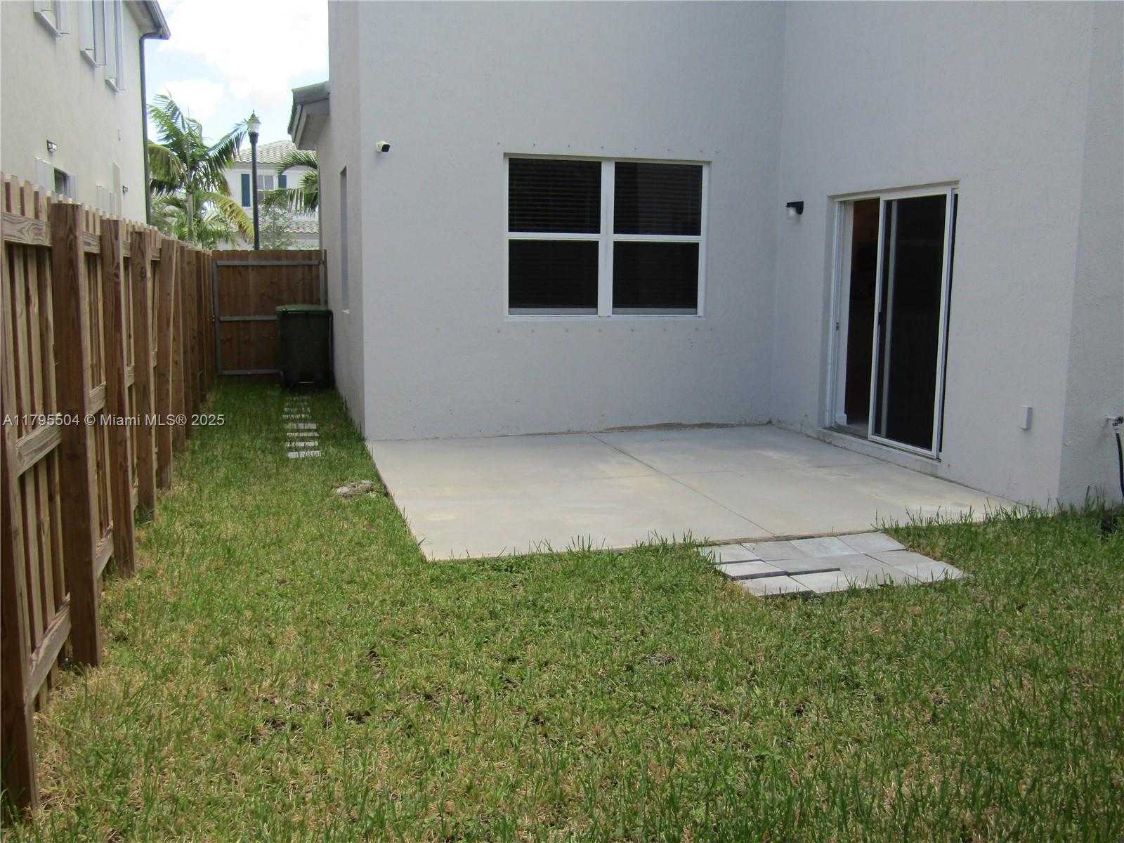 Small Image of 1414 SOUTH EAST 26TH TER, Homestead Number 21