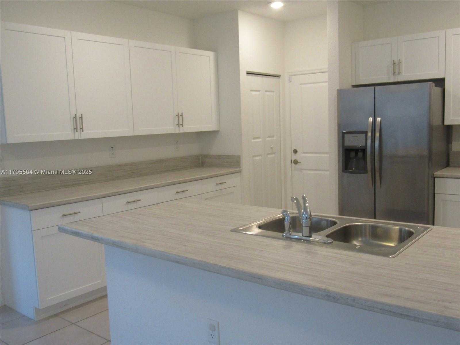 Small Image of 1414 SOUTH EAST 26TH TER, Homestead Number 24