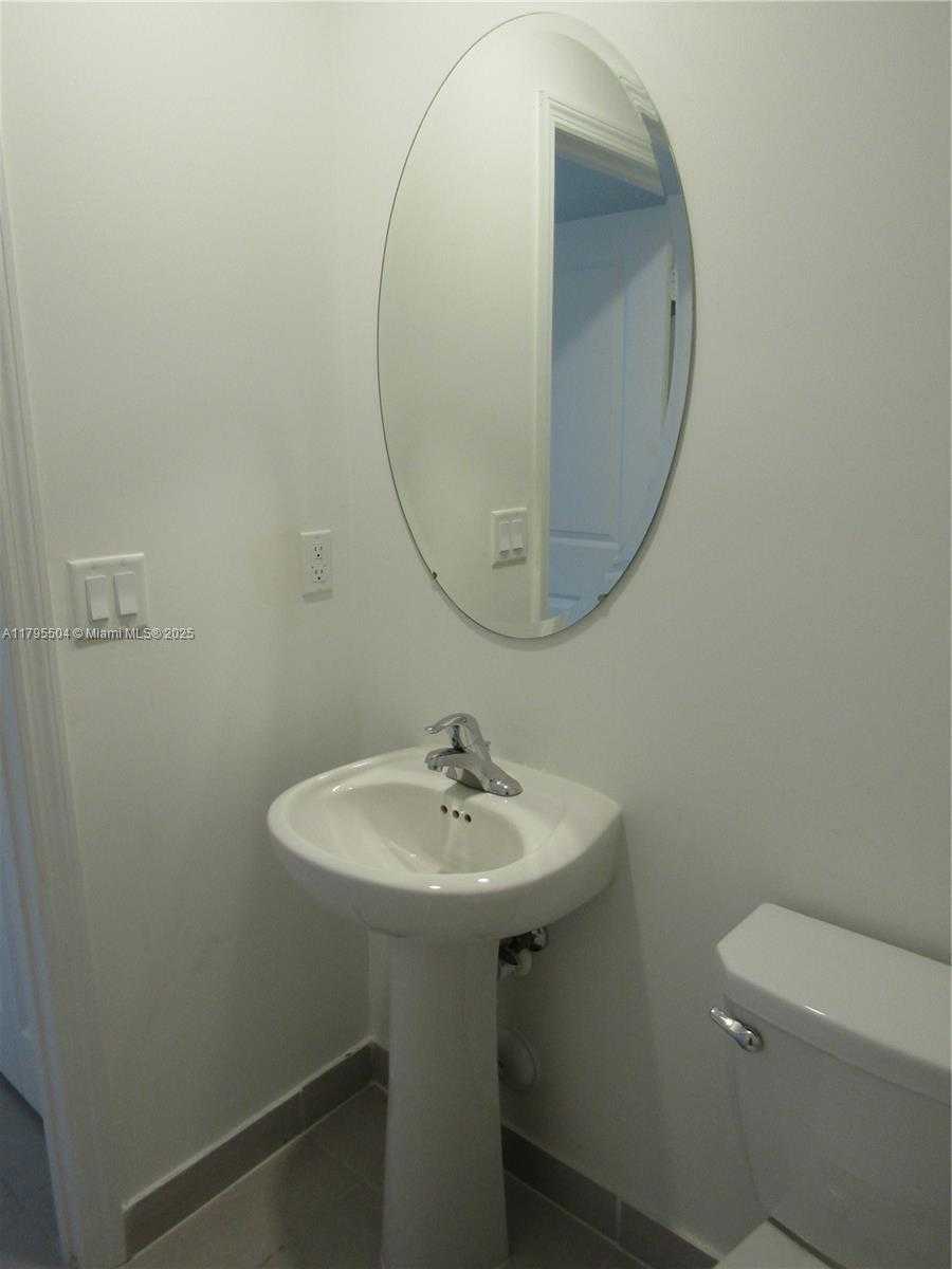 Small Image of 1414 SOUTH EAST 26TH TER, Homestead Number 26