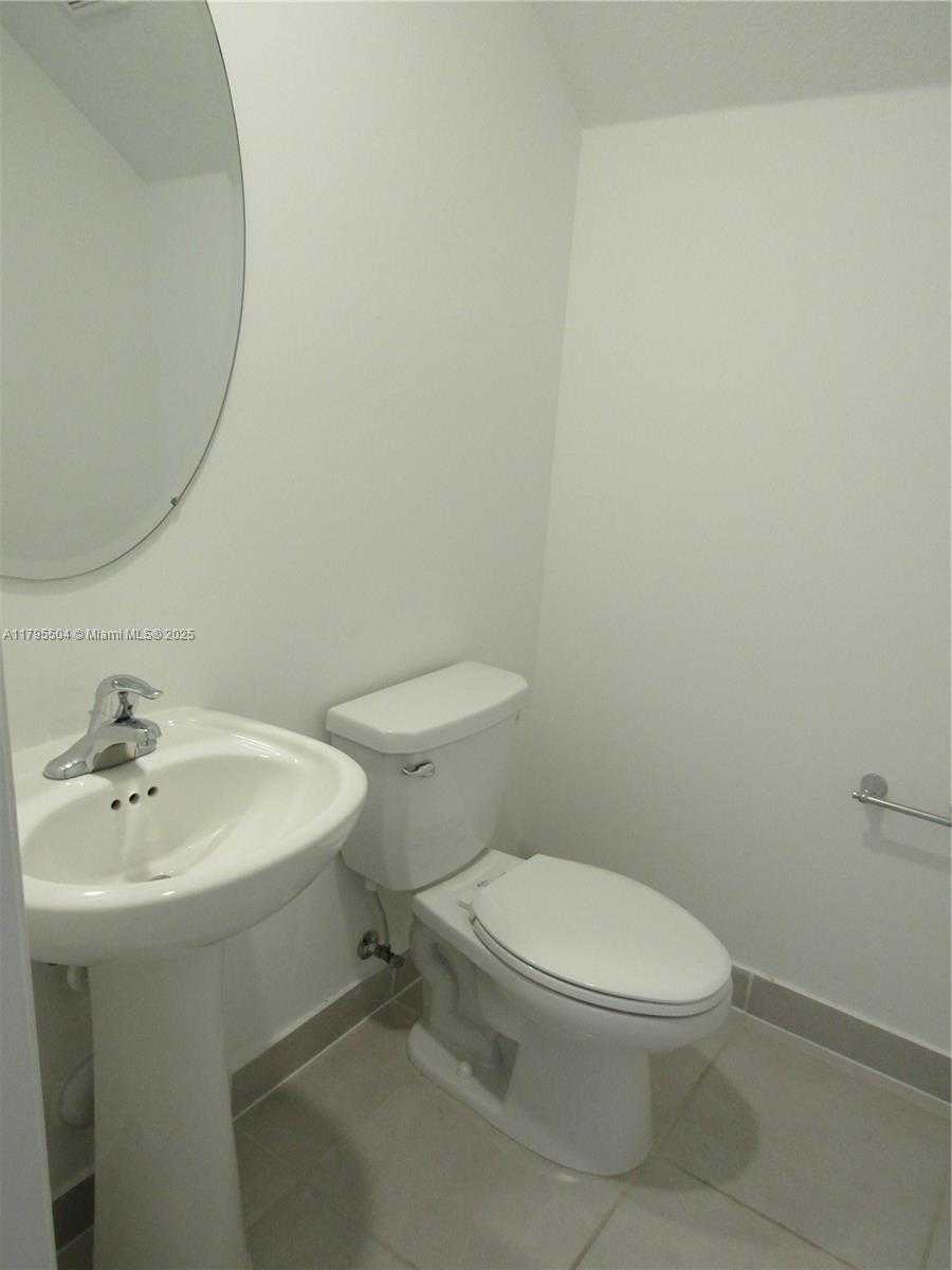 Small Image of 1414 SOUTH EAST 26TH TER, Homestead Number 28