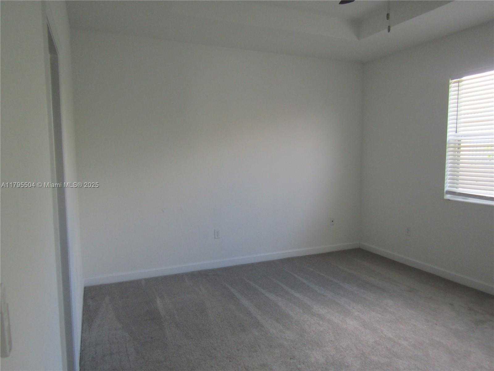 Small Image of 1414 SOUTH EAST 26TH TER, Homestead Number 30