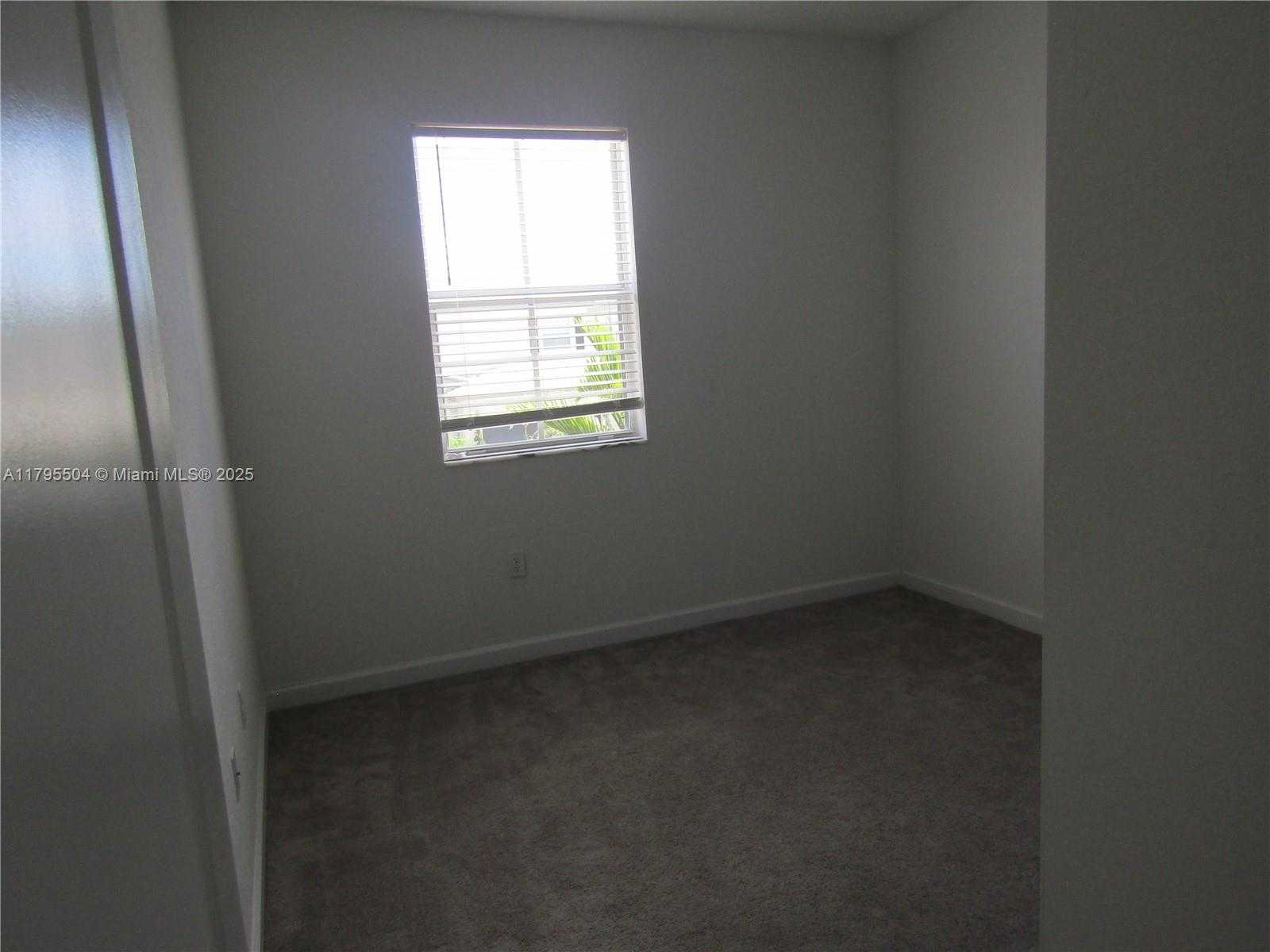 Small Image of 1414 SOUTH EAST 26TH TER, Homestead Number 43