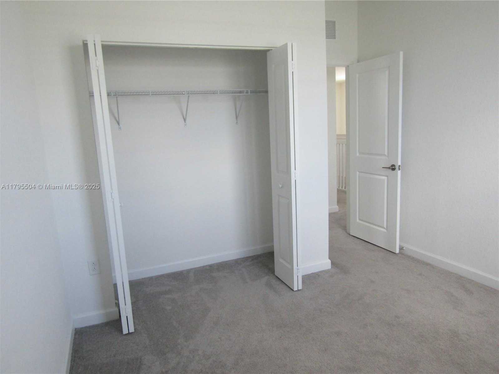 Small Image of 1414 SOUTH EAST 26TH TER, Homestead Number 44