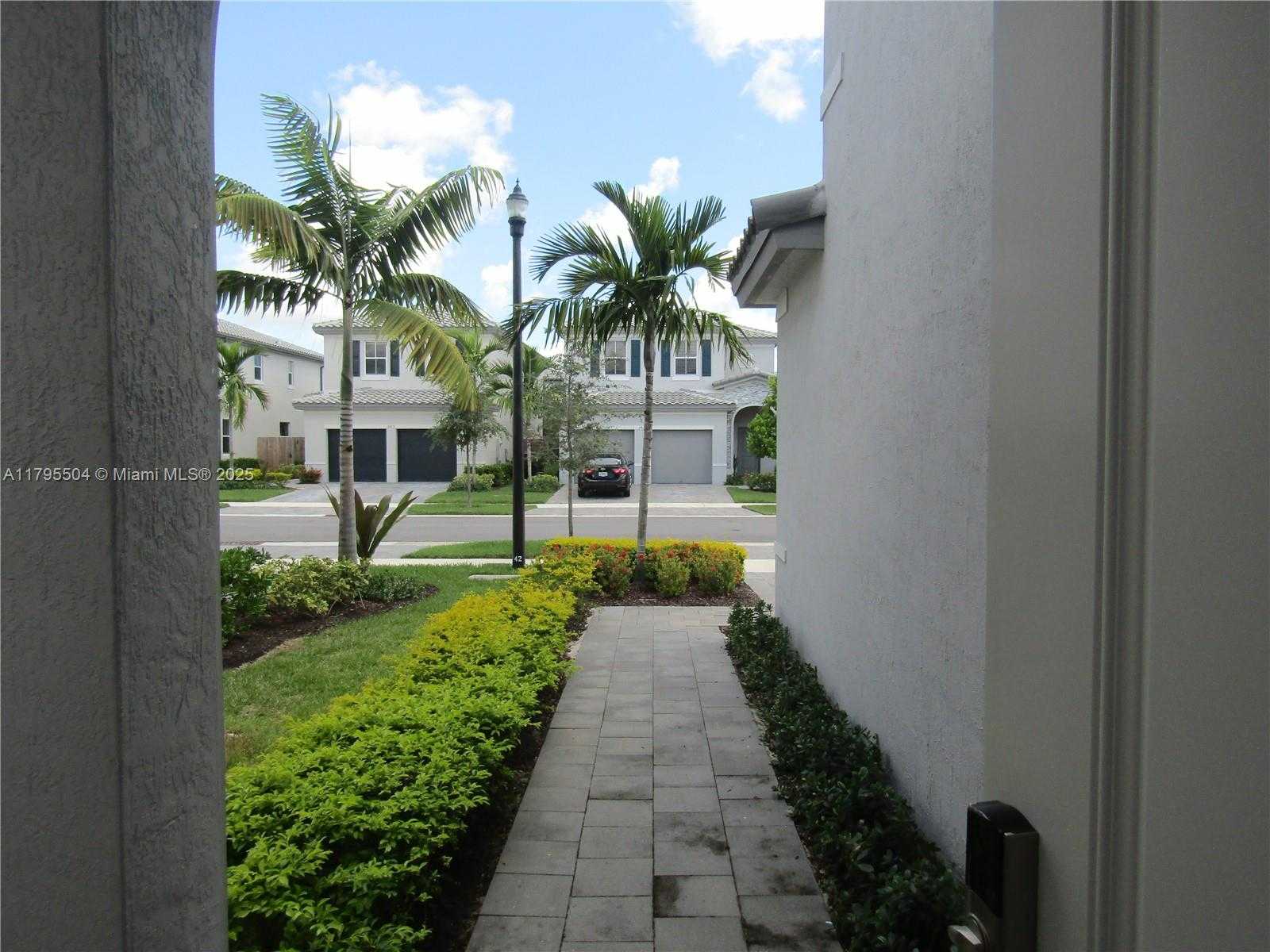 Small Image of 1414 SOUTH EAST 26TH TER, Homestead Number 50