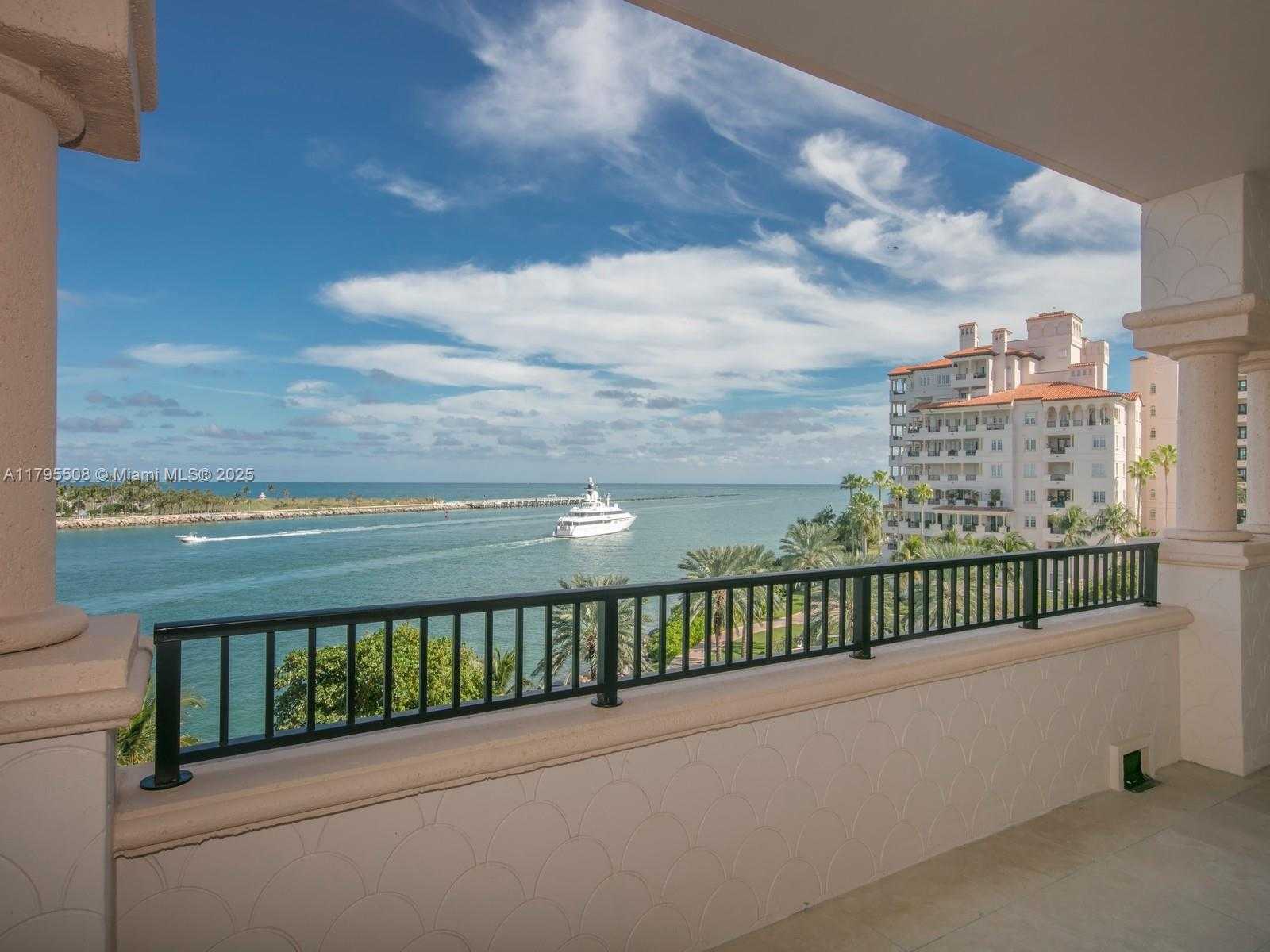 Small Image of 7141 FISHER ISLAND DR #7141, Miami Beach Number 13
