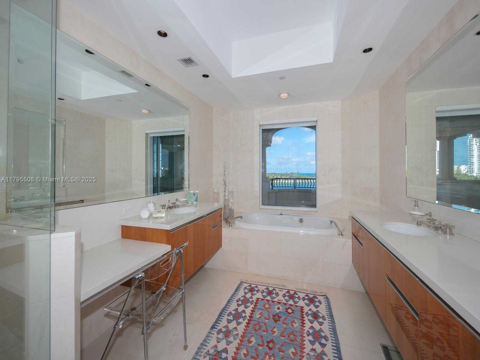 Small Image of 7141 FISHER ISLAND DR #7141, Miami Beach Number 15