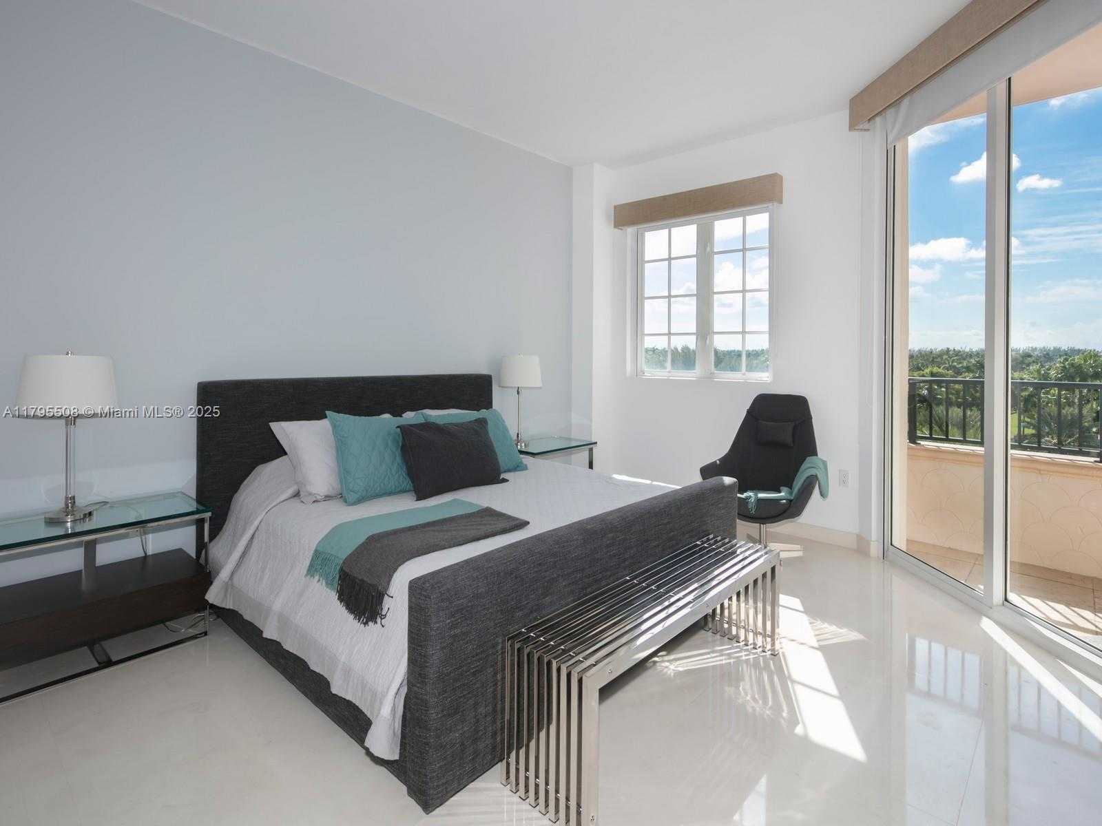 Small Image of 7141 FISHER ISLAND DR #7141, Miami Beach Number 16