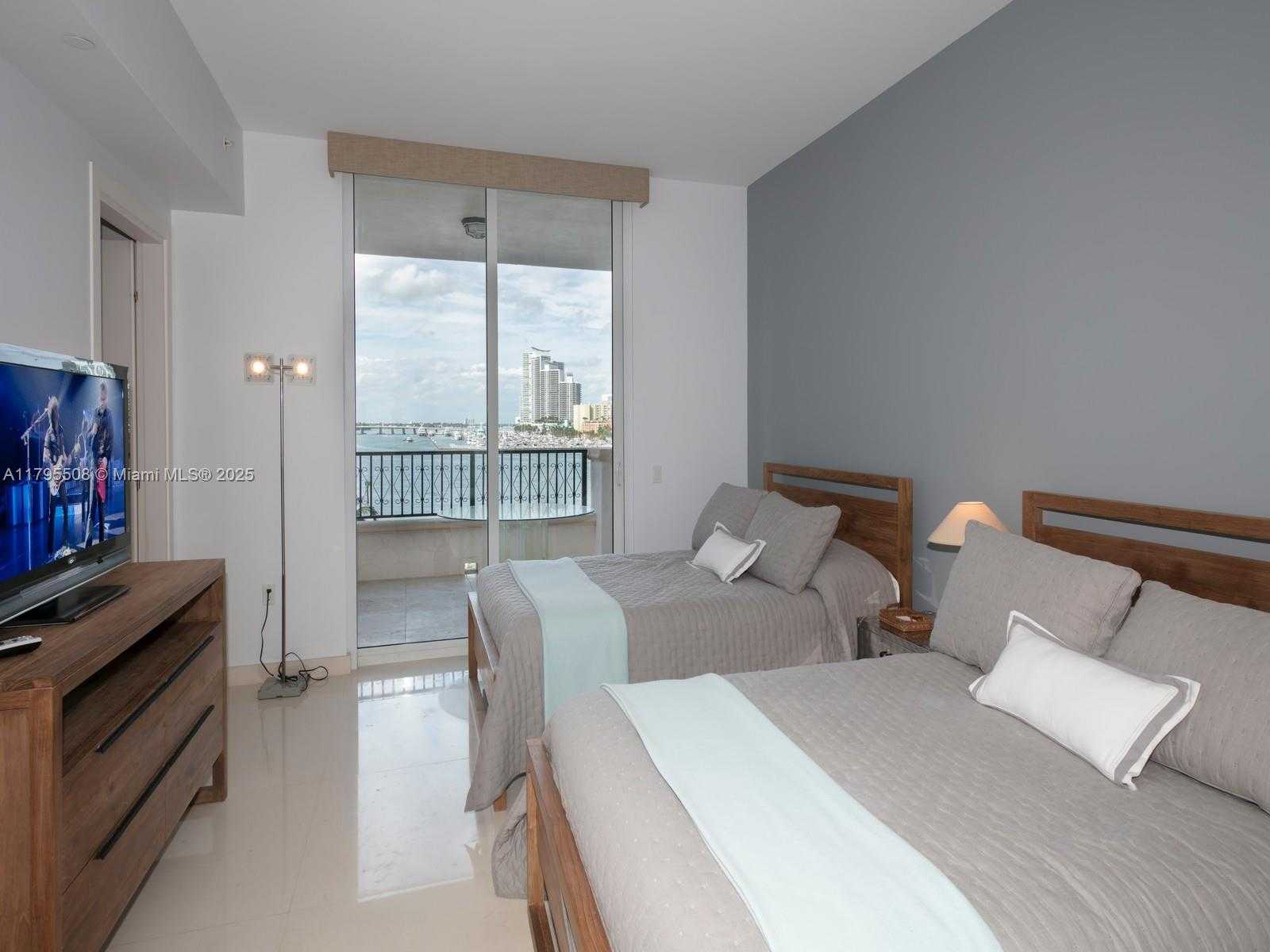 Small Image of 7141 FISHER ISLAND DR #7141, Miami Beach Number 18