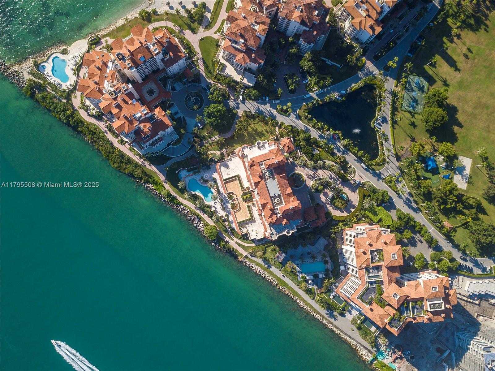 Small Image of 7141 FISHER ISLAND DR #7141, Miami Beach Number 23