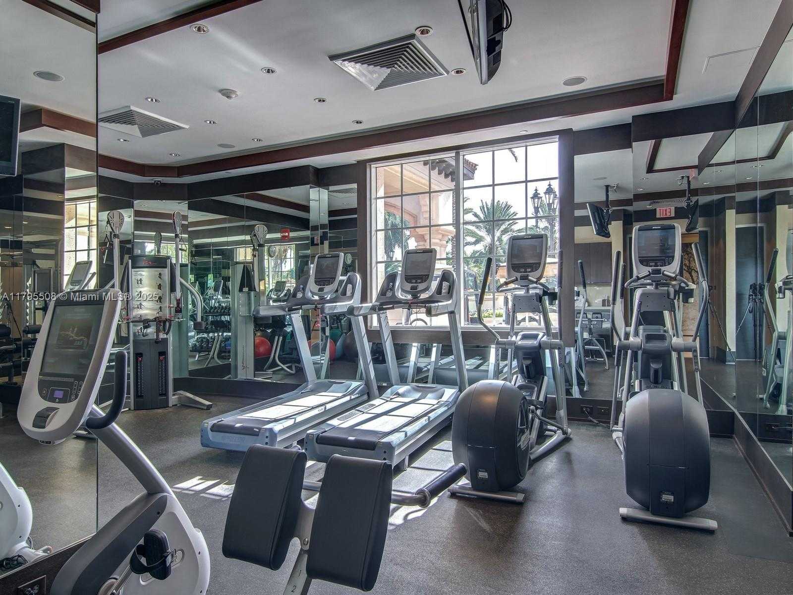 Small Image of 7141 FISHER ISLAND DR #7141, Miami Beach Number 36
