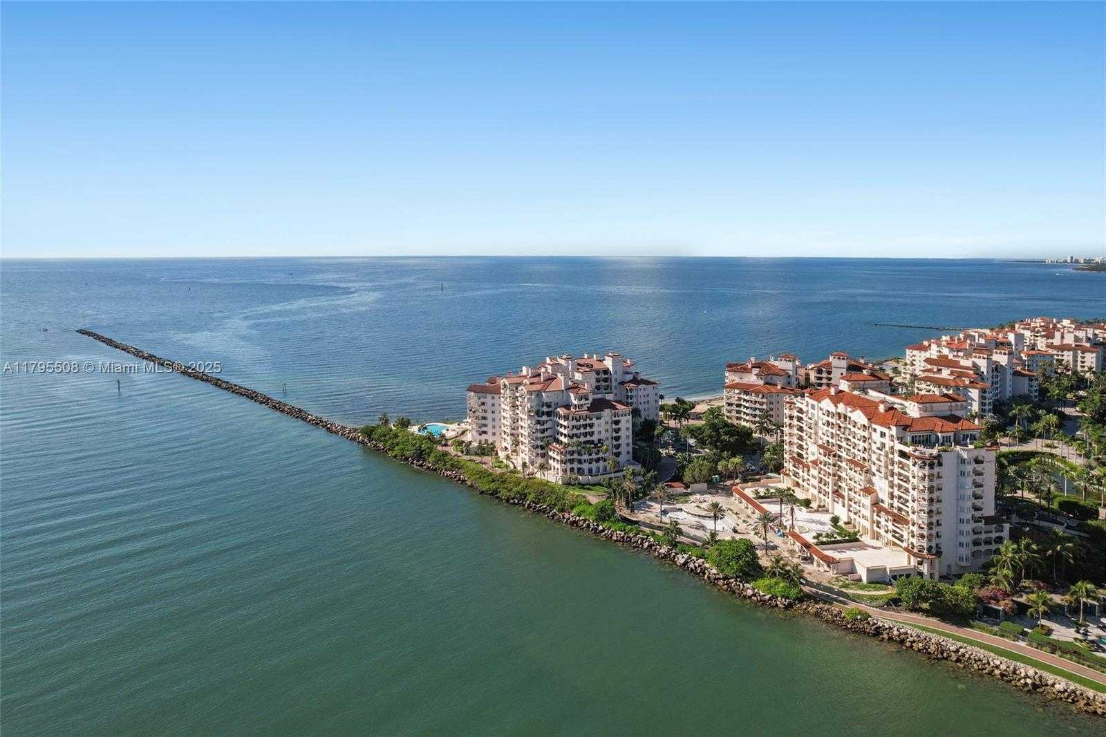 Small Image of 7141 FISHER ISLAND DR #7141, Miami Beach Number 52