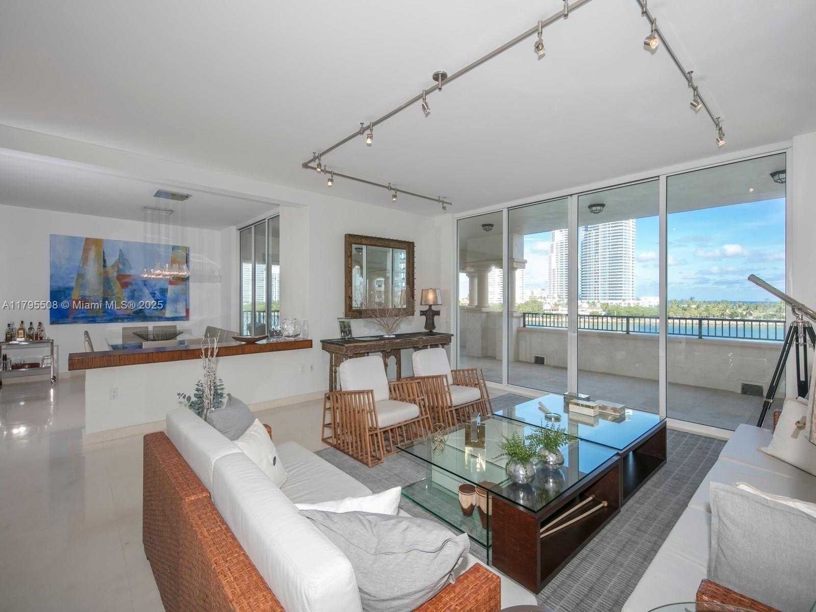 Small Image of 7141 FISHER ISLAND DR #7141, Miami Beach Number 6