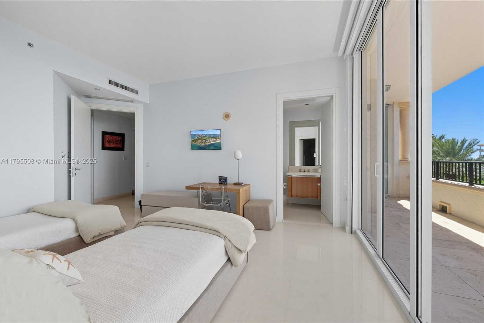 Small Image of 7141 FISHER ISLAND DR #7141, Miami Beach Number 75