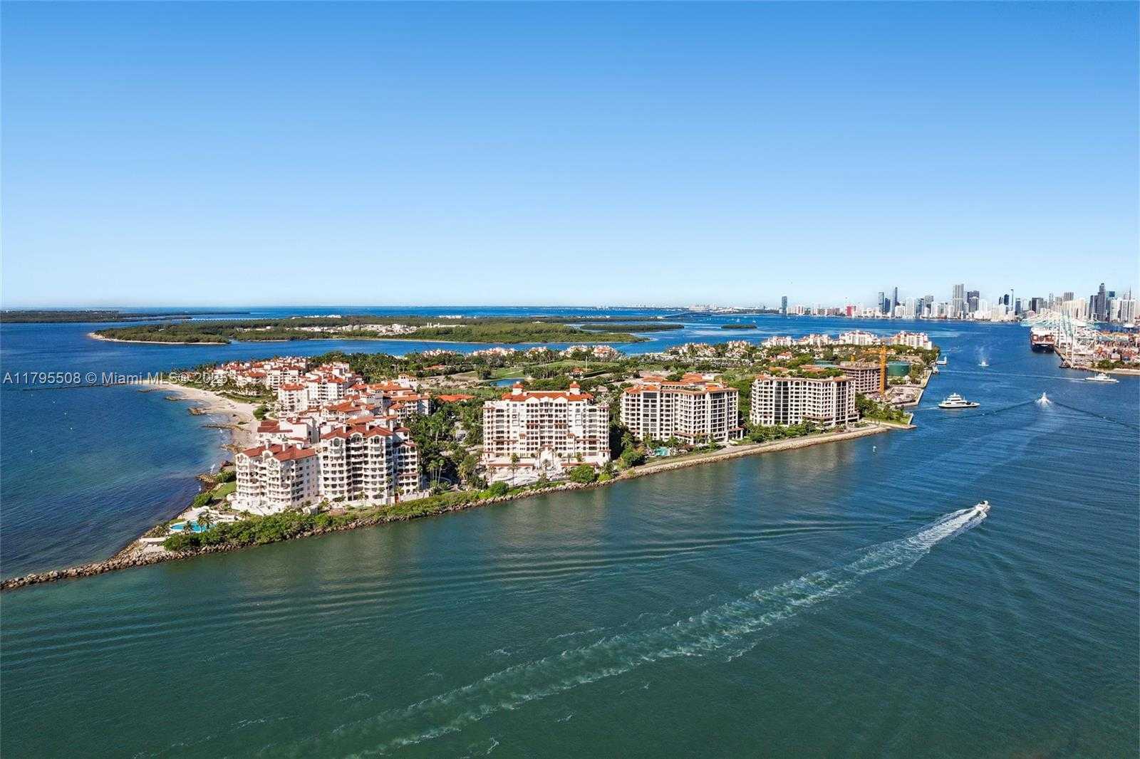Small Image of 7141 FISHER ISLAND DR #7141, Miami Beach Number 82