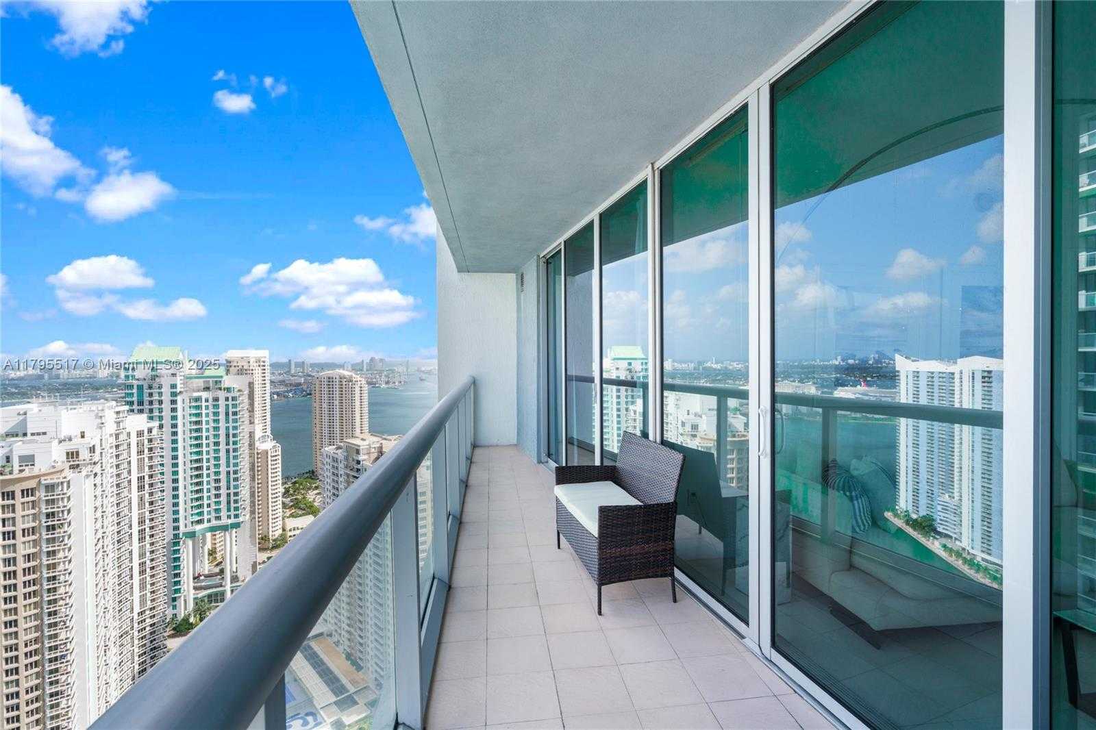 Small Image of 495 BRICKELL AVE #4510, Miami Number 11
