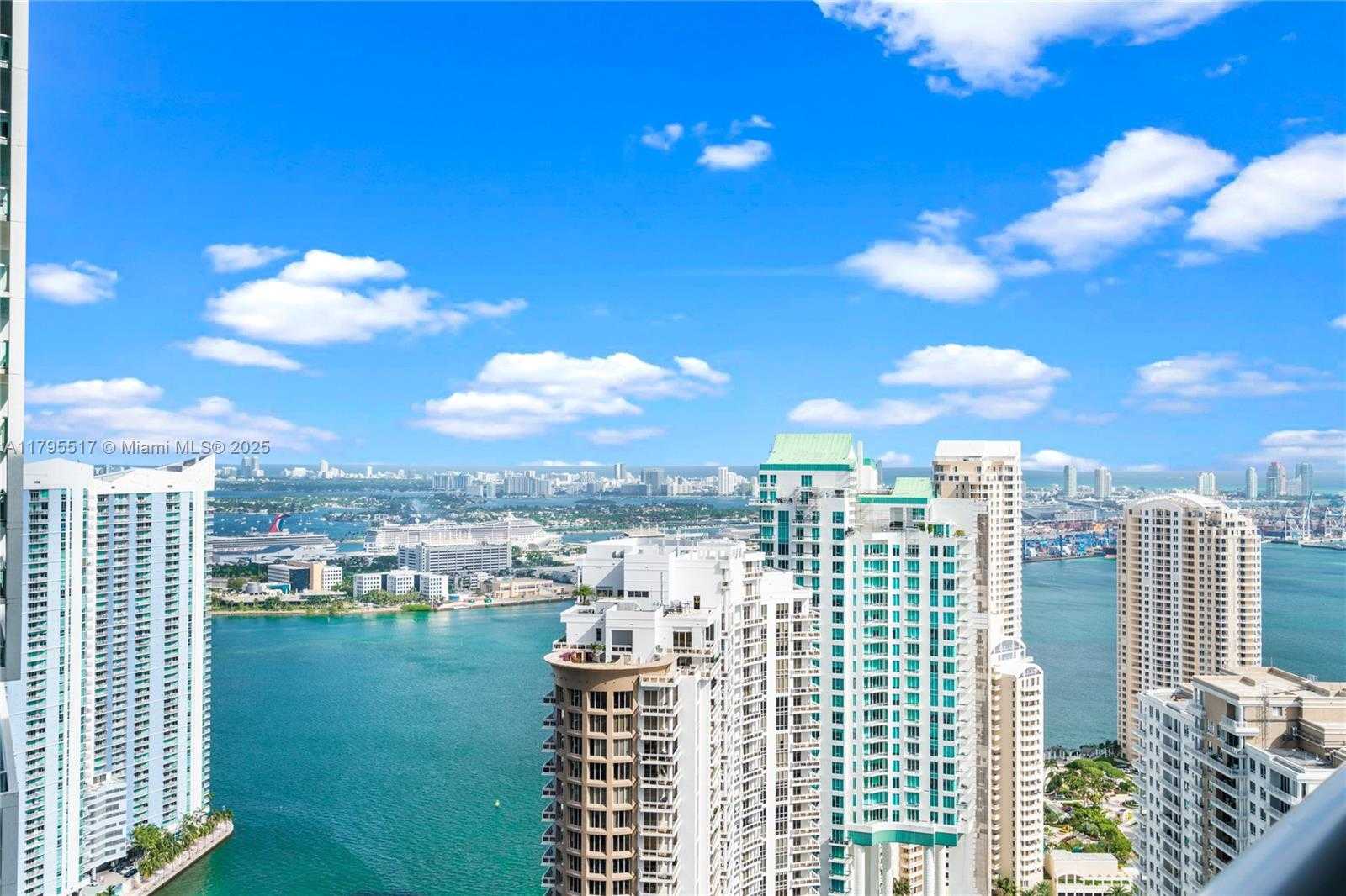 Small Image of 495 BRICKELL AVE #4510, Miami Number 12