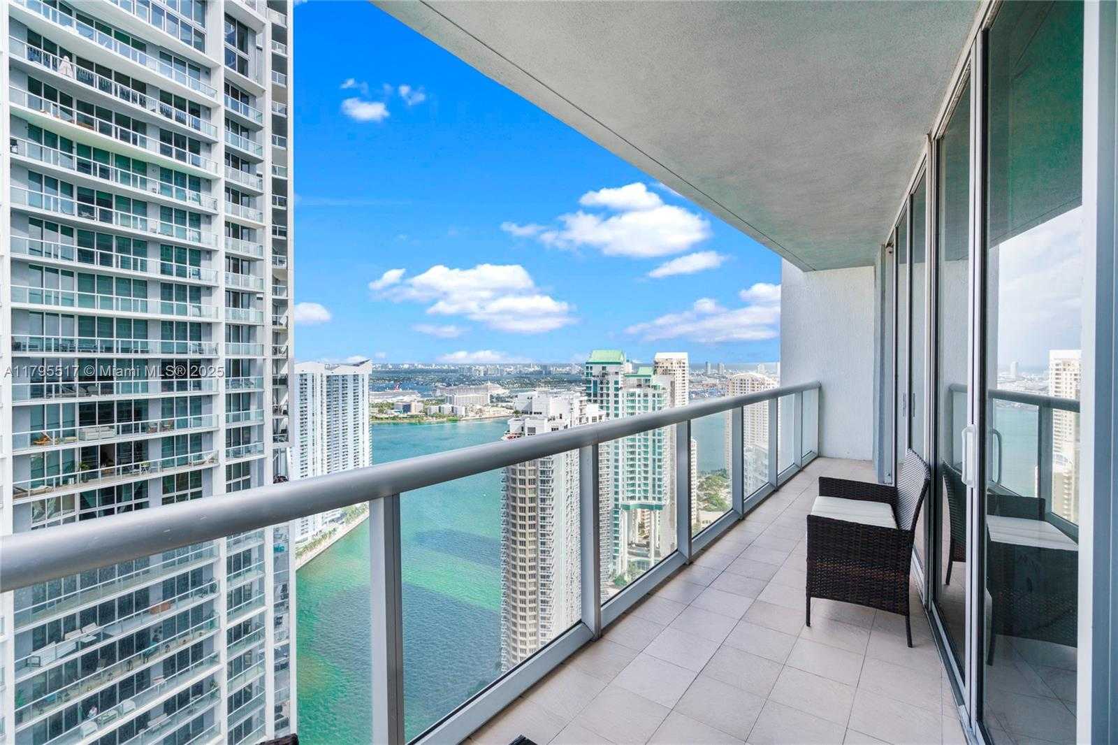 Small Image of 495 BRICKELL AVE #4510, Miami Number 15