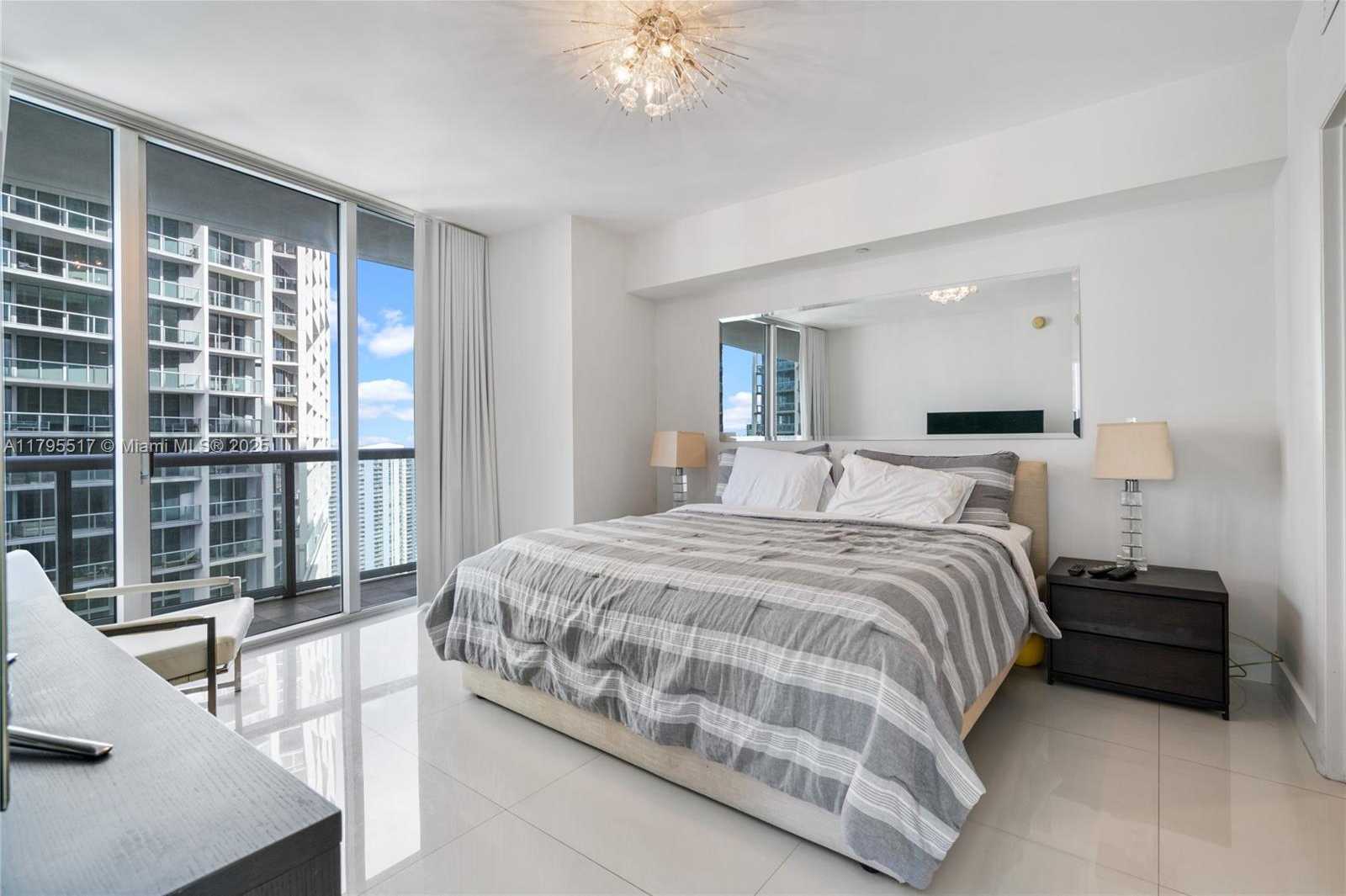 Small Image of 495 BRICKELL AVE #4510, Miami Number 17