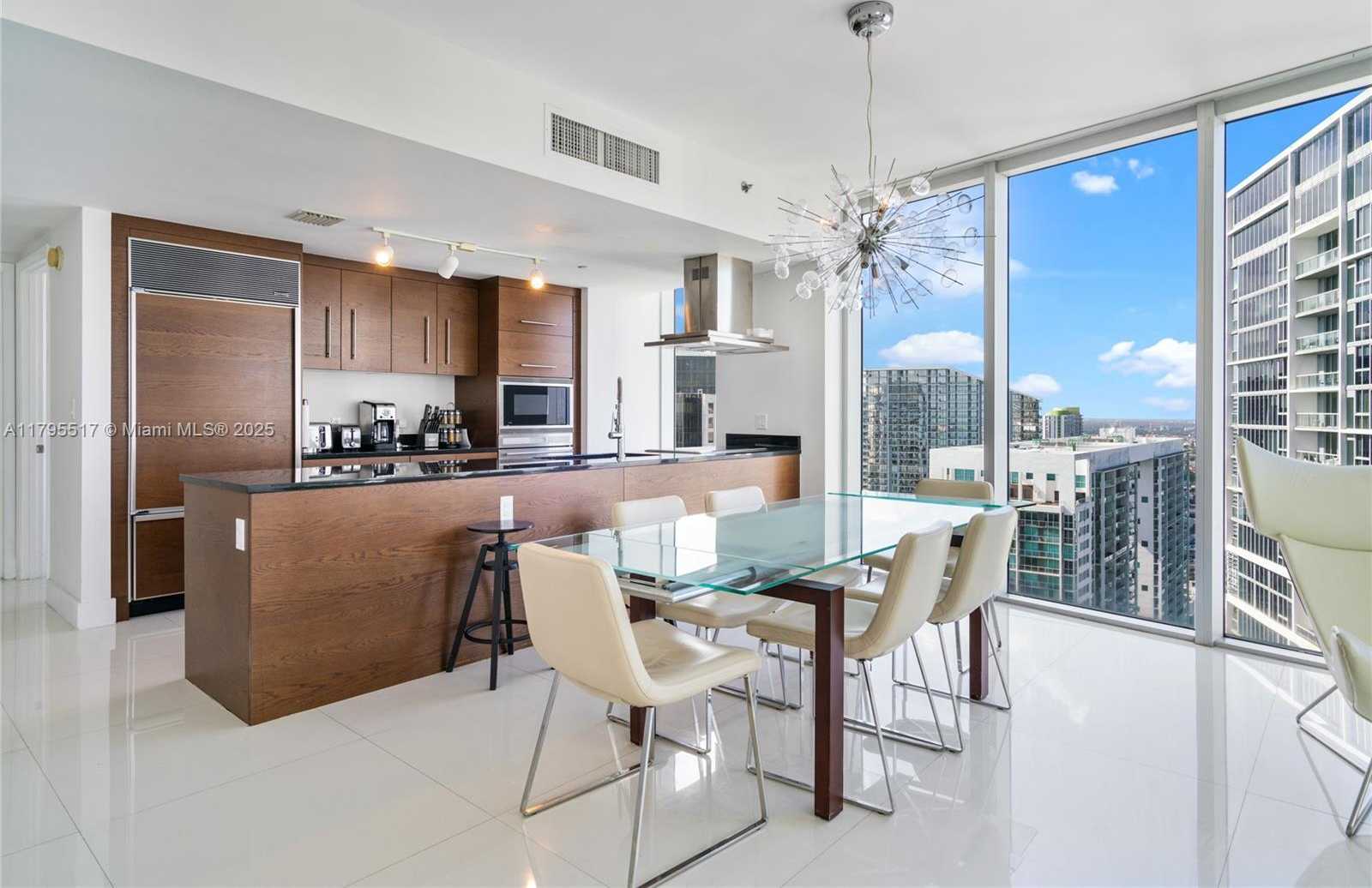 Small Image of 495 BRICKELL AVE #4510, Miami Number 2