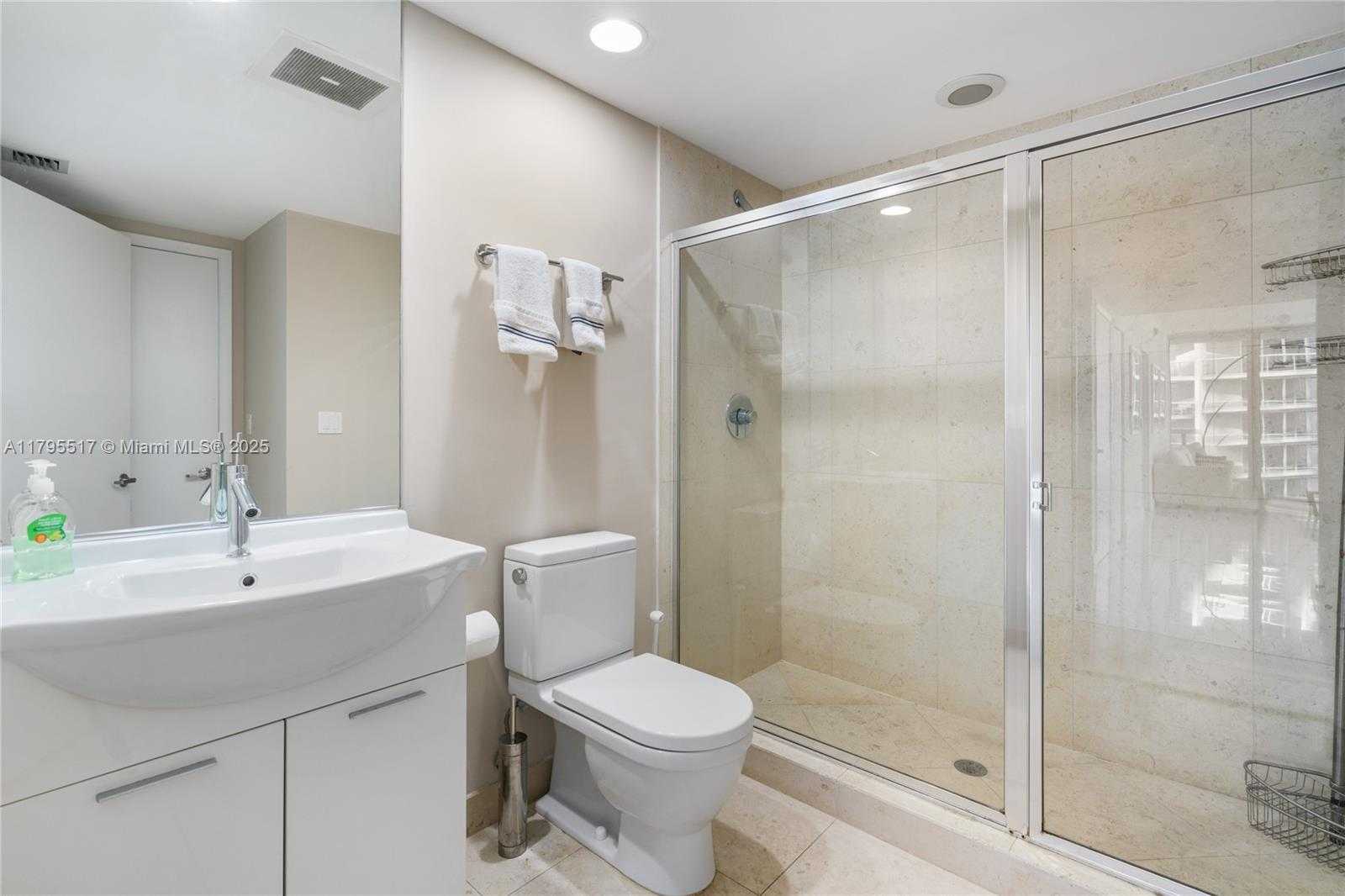 Small Image of 495 BRICKELL AVE #4510, Miami Number 29