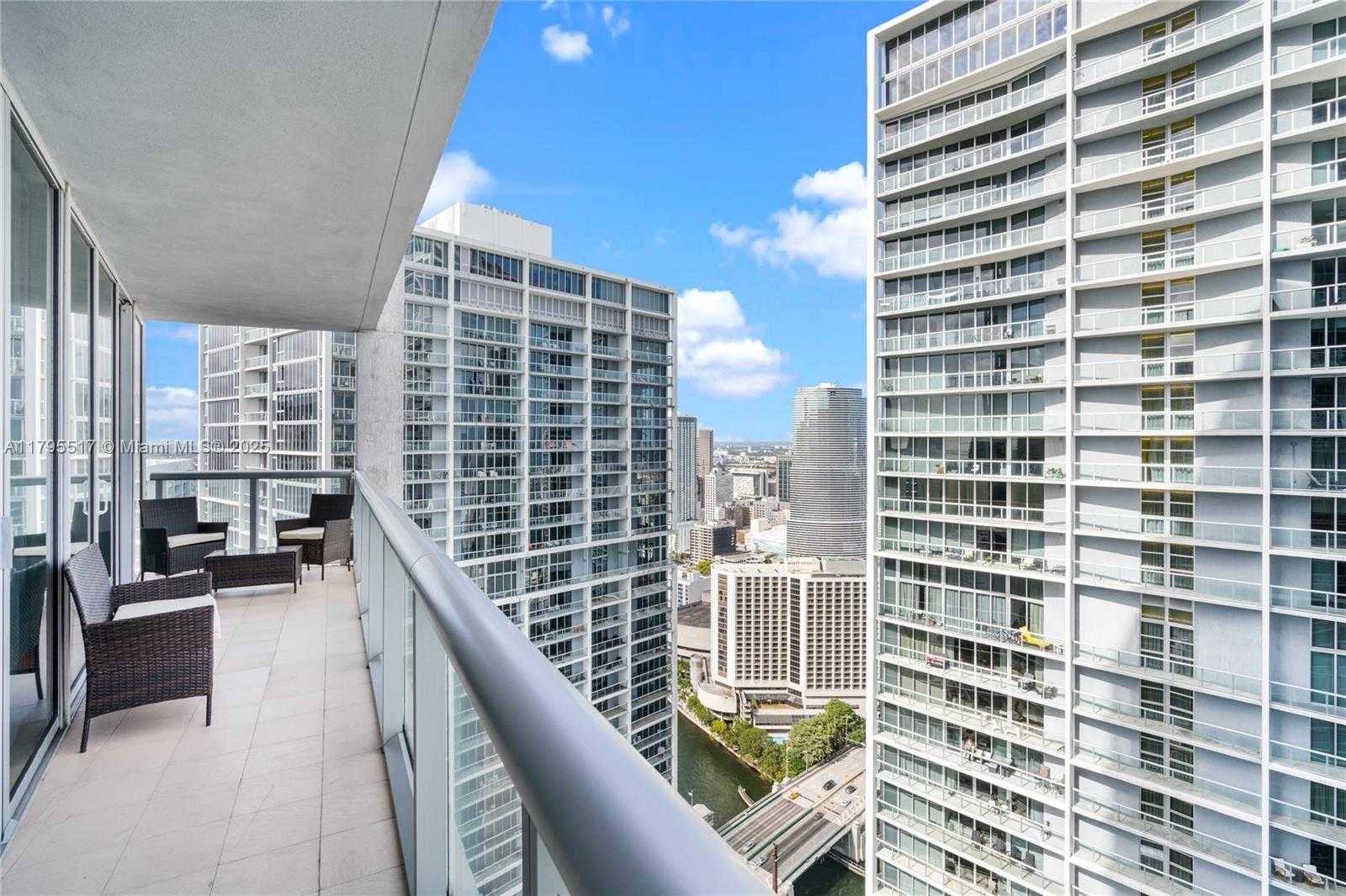 Small Image of 495 BRICKELL AVE #4510, Miami Number 31