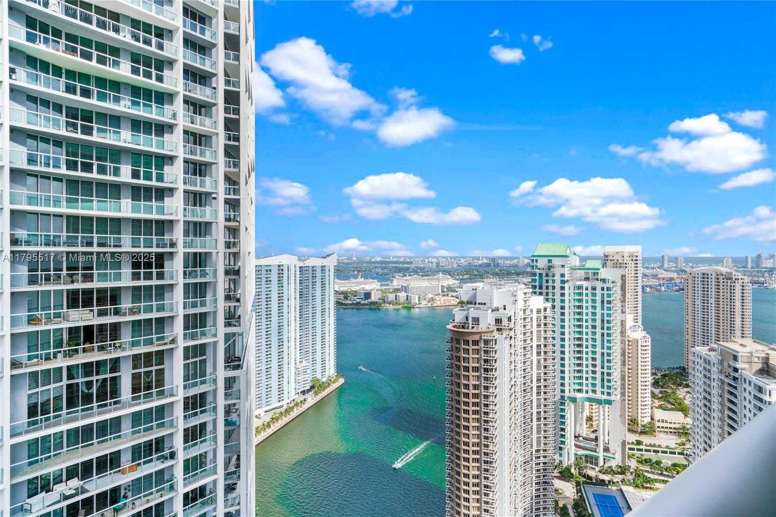 Small Image of 495 BRICKELL AVE #4510, Miami Number 32