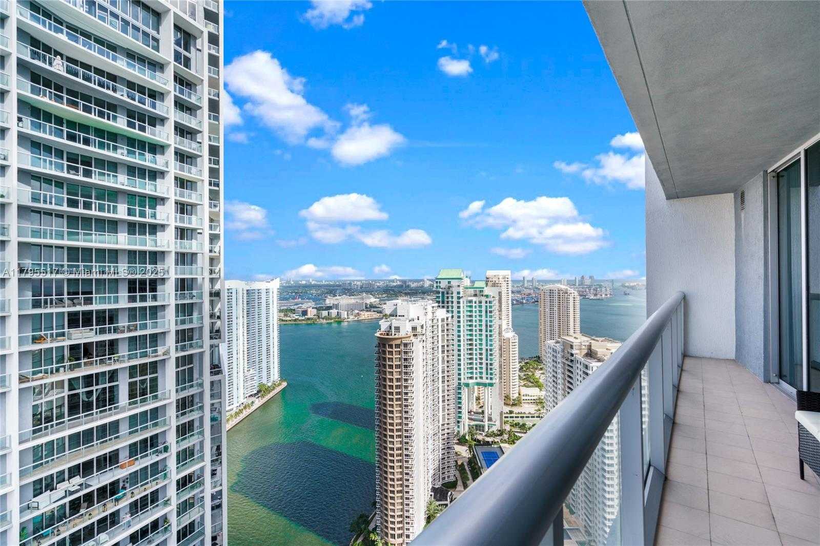 Small Image of 495 BRICKELL AVE #4510, Miami Number 35