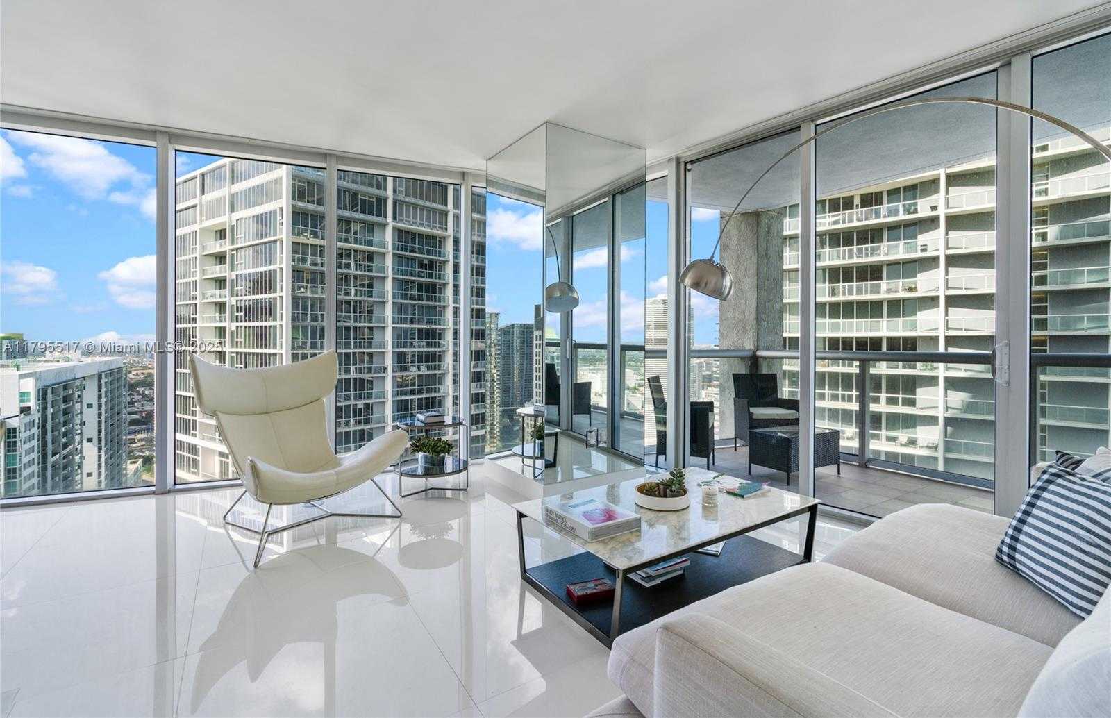 Small Image of 495 BRICKELL AVE #4510, Miami Number 4