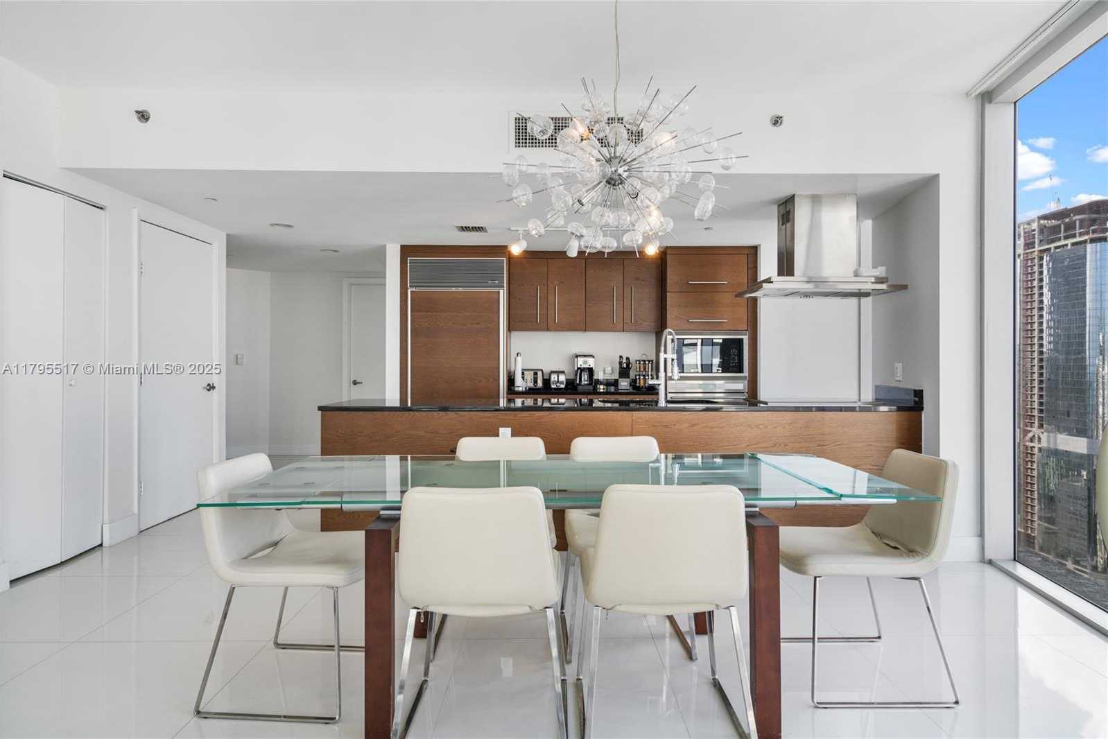 Small Image of 495 BRICKELL AVE #4510, Miami Number 7