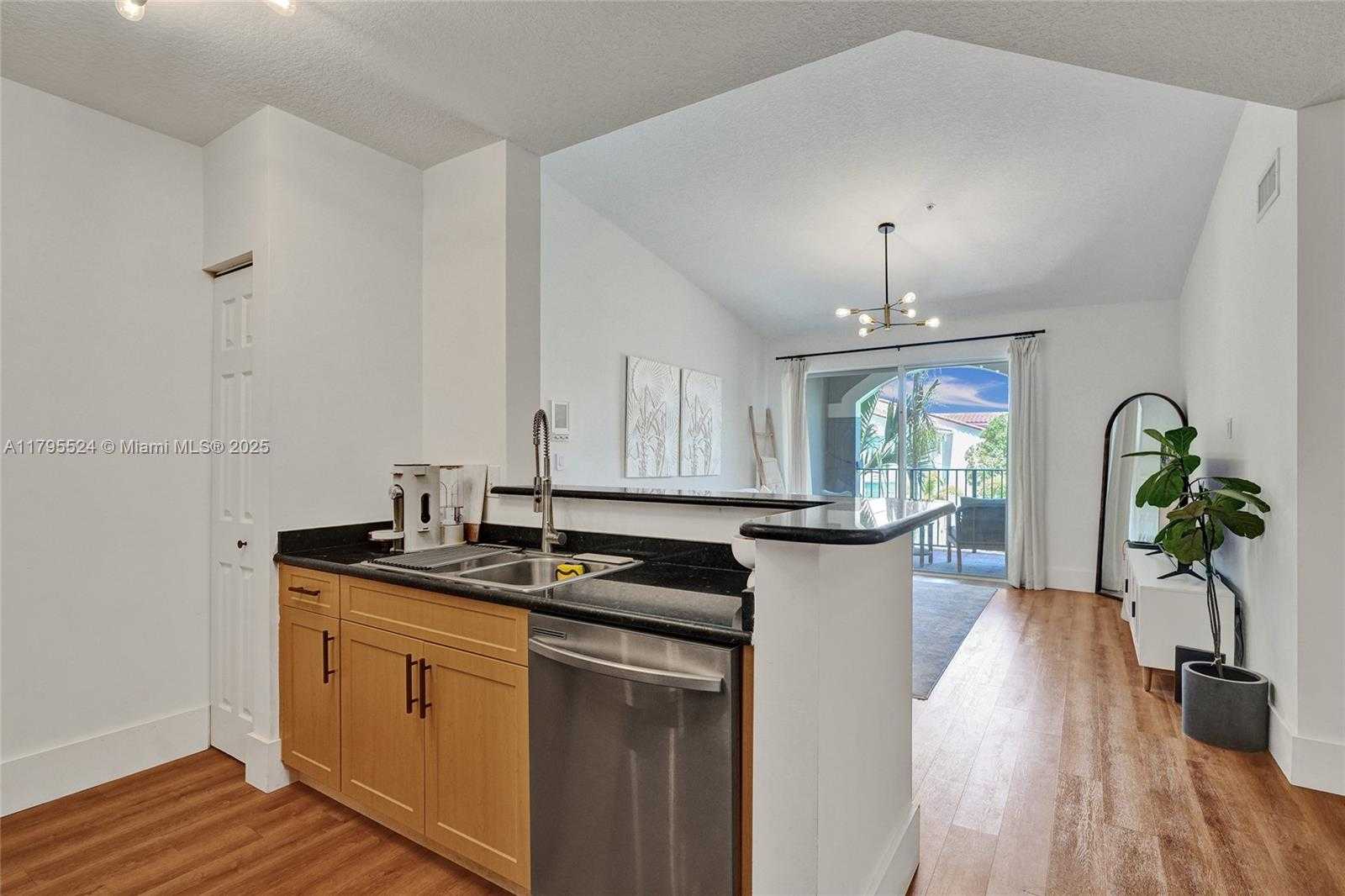Small Image of 6841 SOUTH WEST 44TH ST #305, Miami Number 14