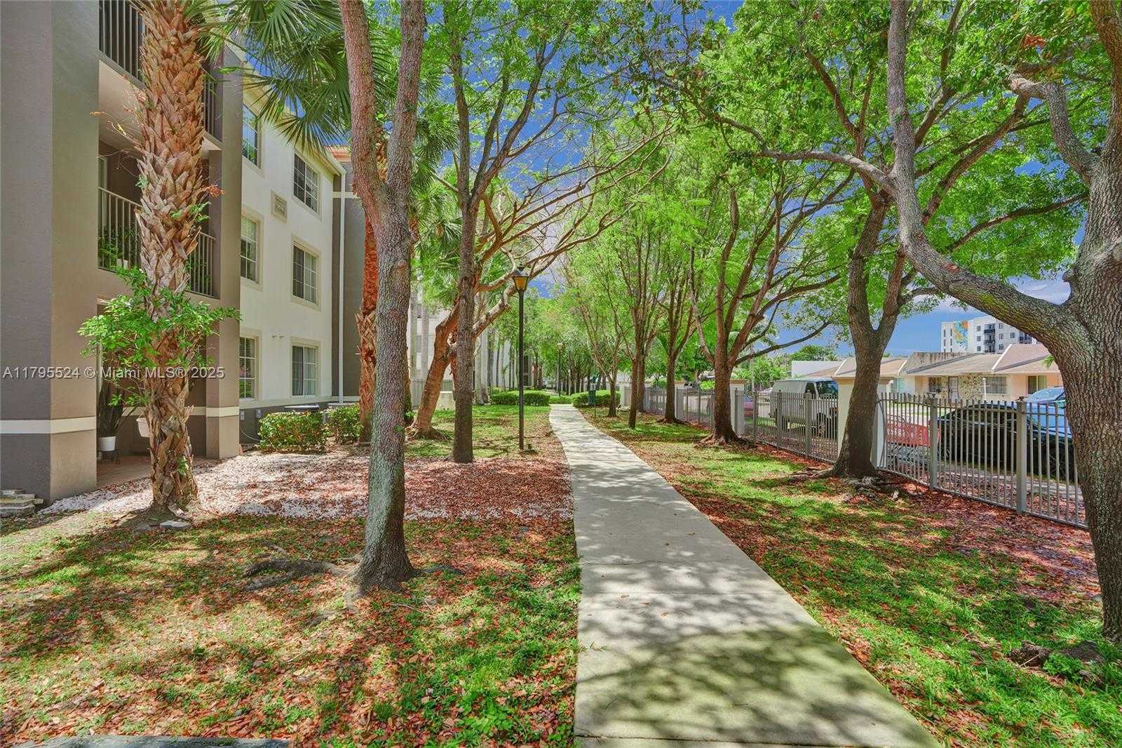 Small Image of 6841 SOUTH WEST 44TH ST #305, Miami Number 2